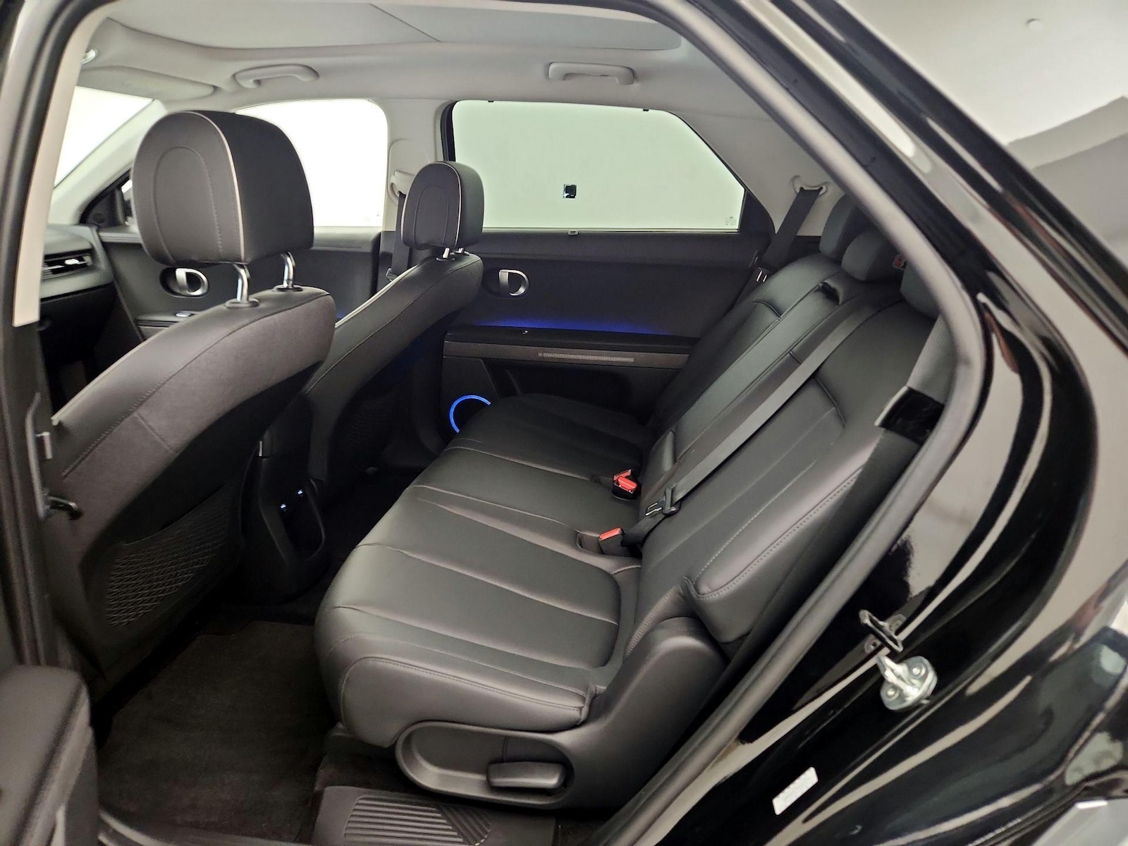 2024 Hyundai IONIQ 5 Limited - Photo 22