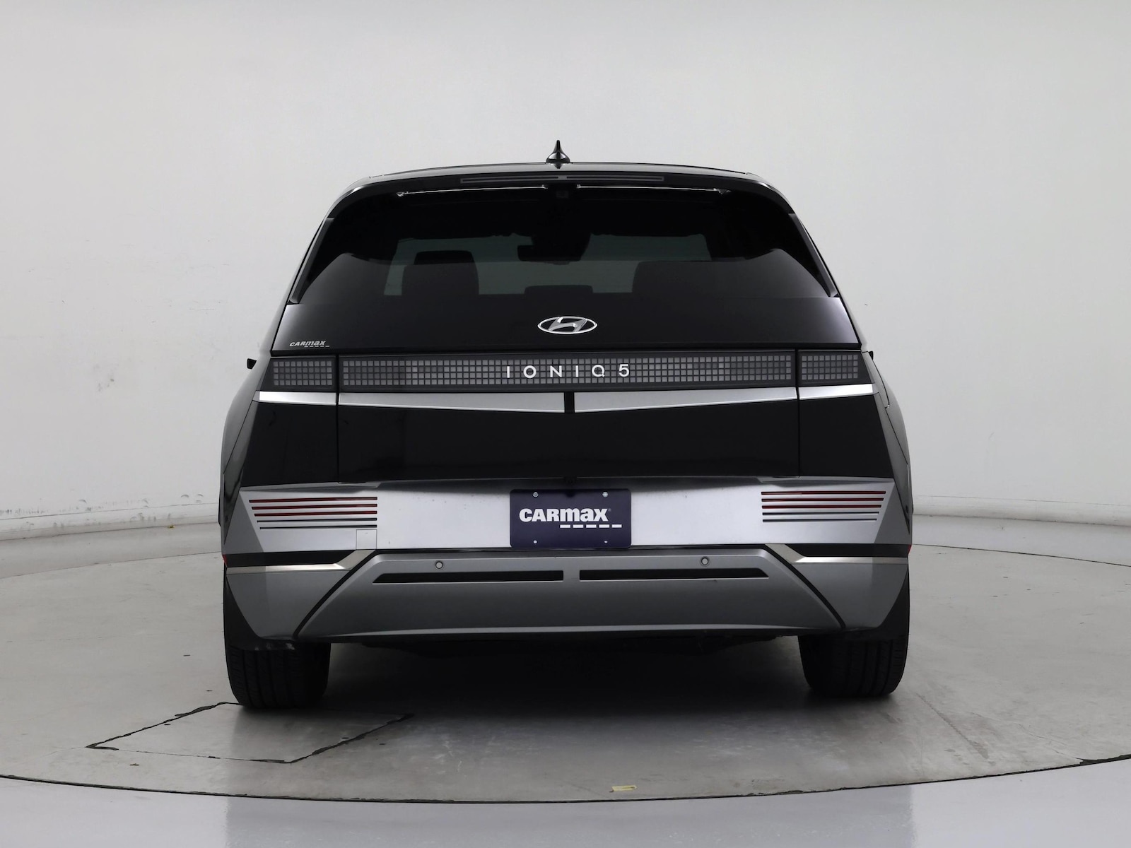 2024 Hyundai IONIQ 5 Limited - Photo 7