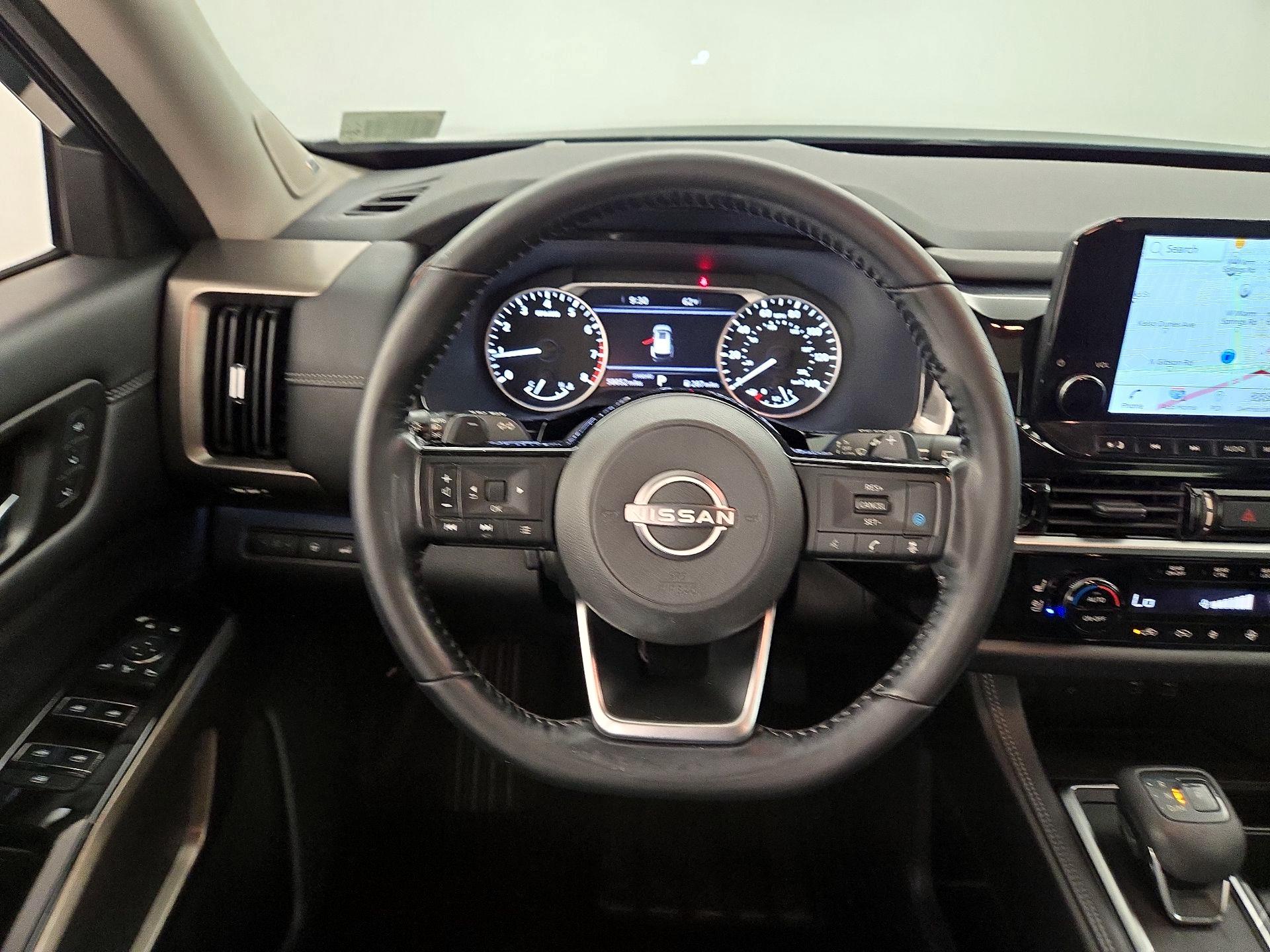 Thumbnail: 2022 Nissan Pathfinder - 10