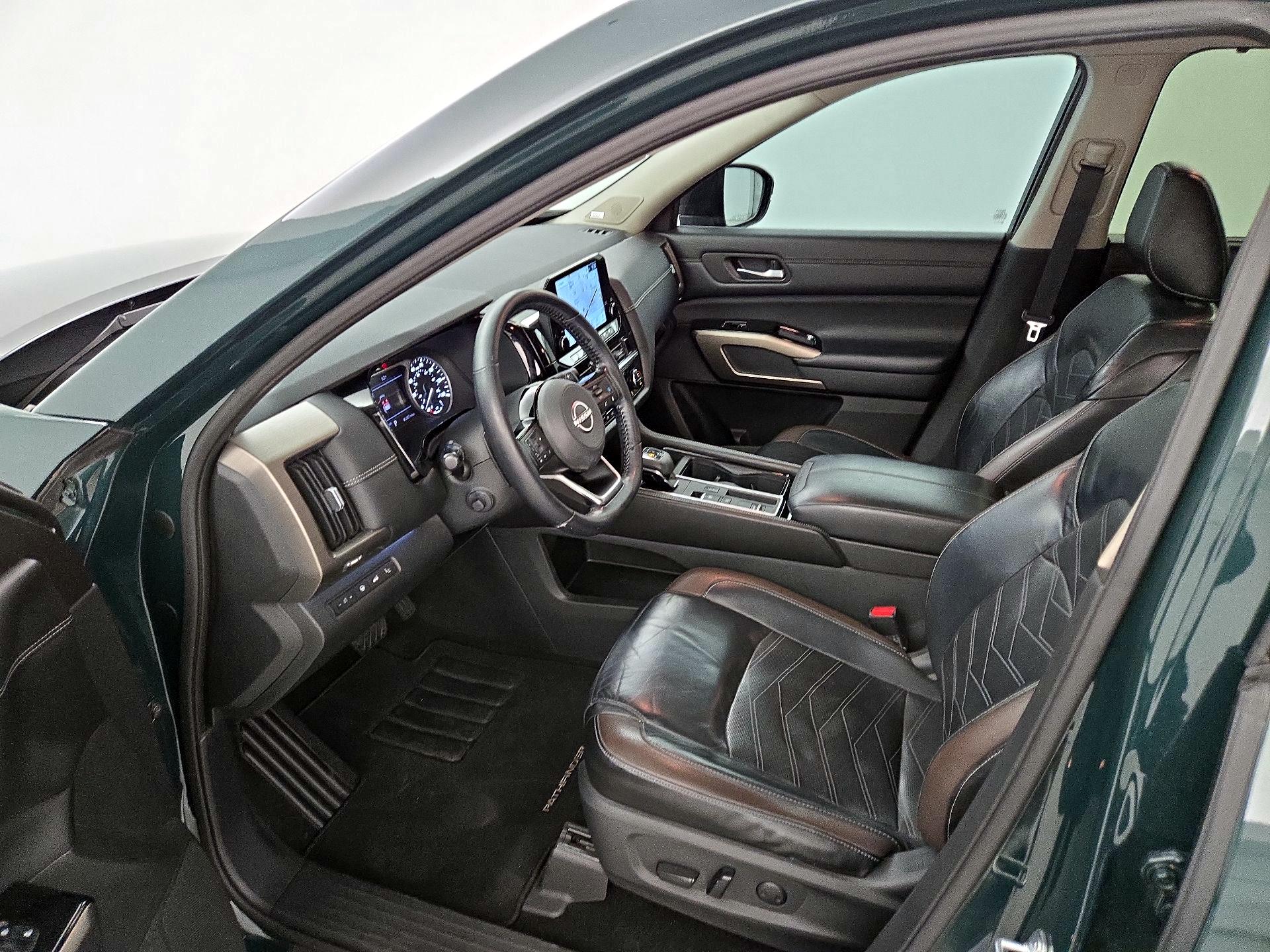 Thumbnail: 2022 Nissan Pathfinder - 11