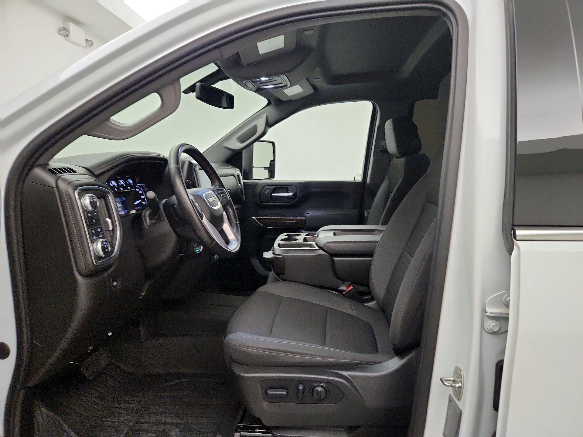 Thumbnail: 2023 GMC Sierra 3500 - 11