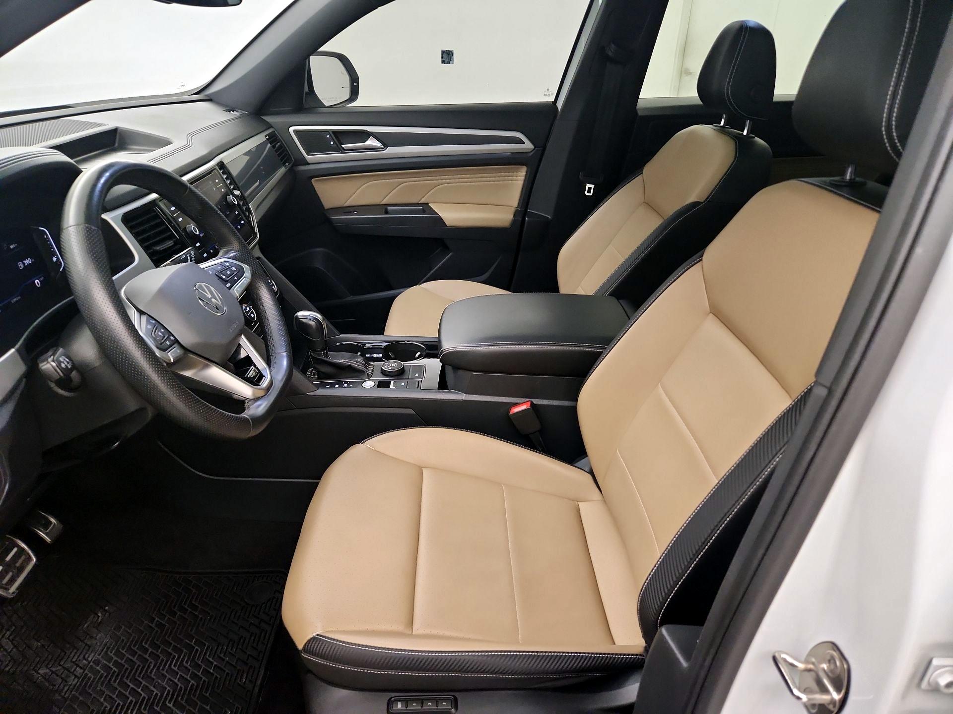 Thumbnail: 2022 Volkswagen Atlas - 11