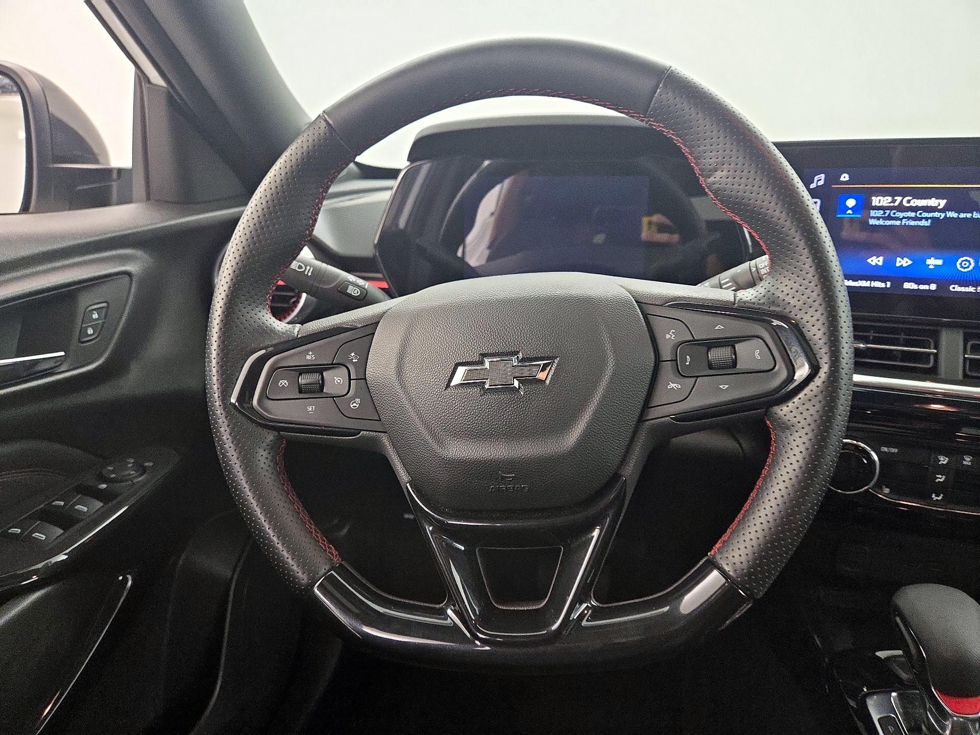 Thumbnail: 2024 Chevrolet Trax - 10
