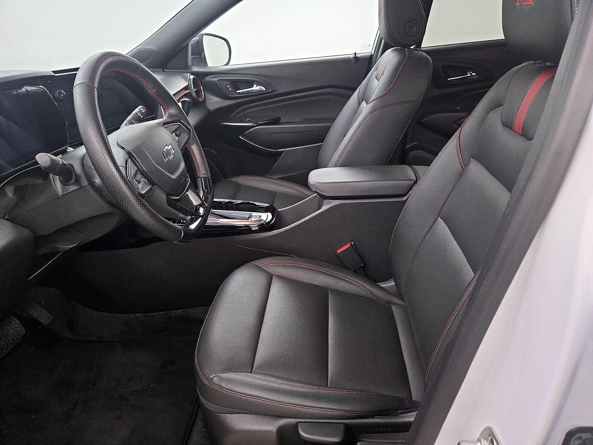 Thumbnail: 2024 Chevrolet Trax - 11