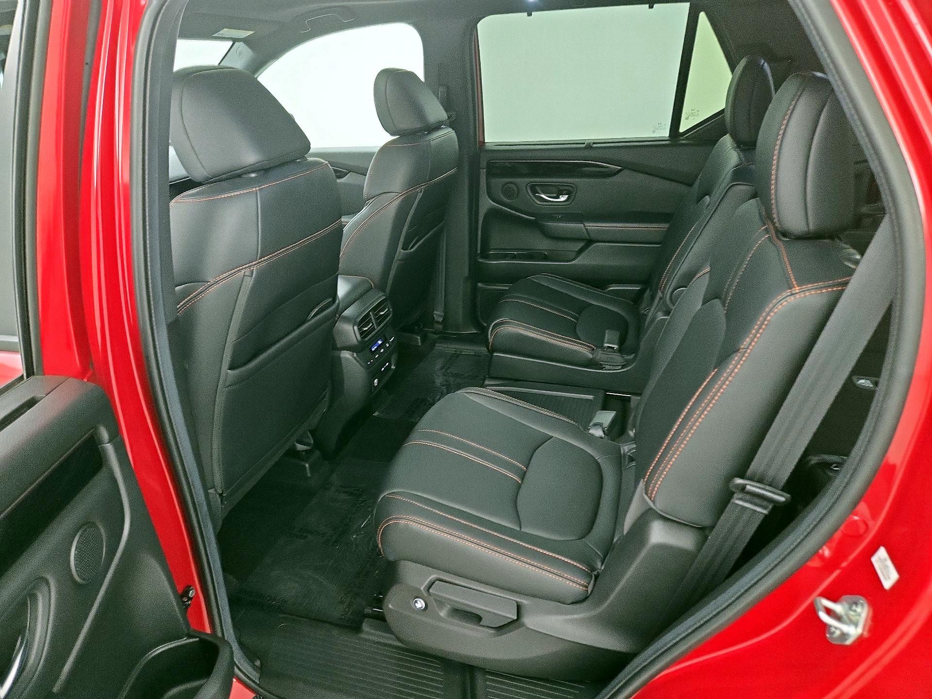 Thumbnail: 2024 Honda Pilot - 20