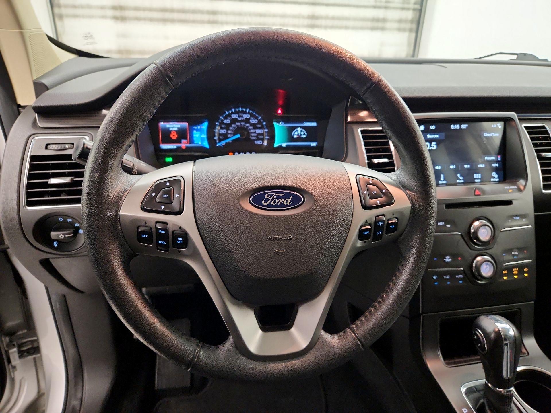Thumbnail: 2019 Ford Flex - 10