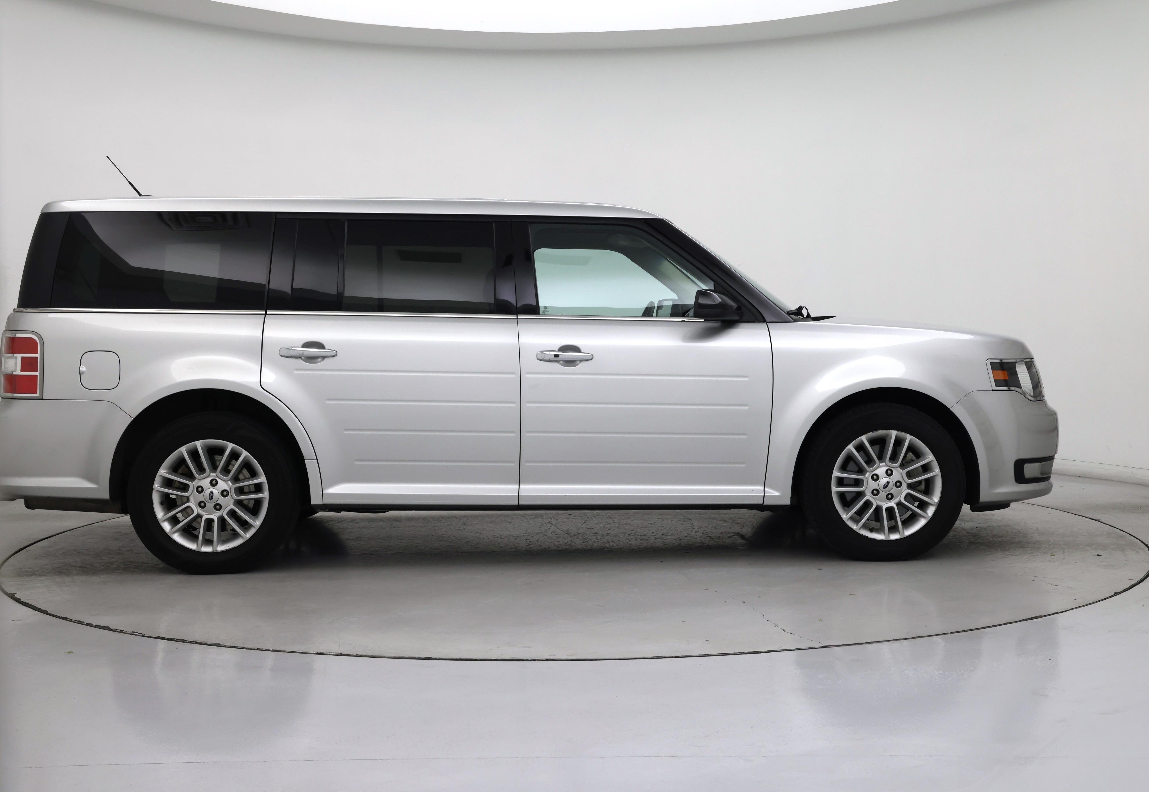 Thumbnail: 2019 Ford Flex - 7