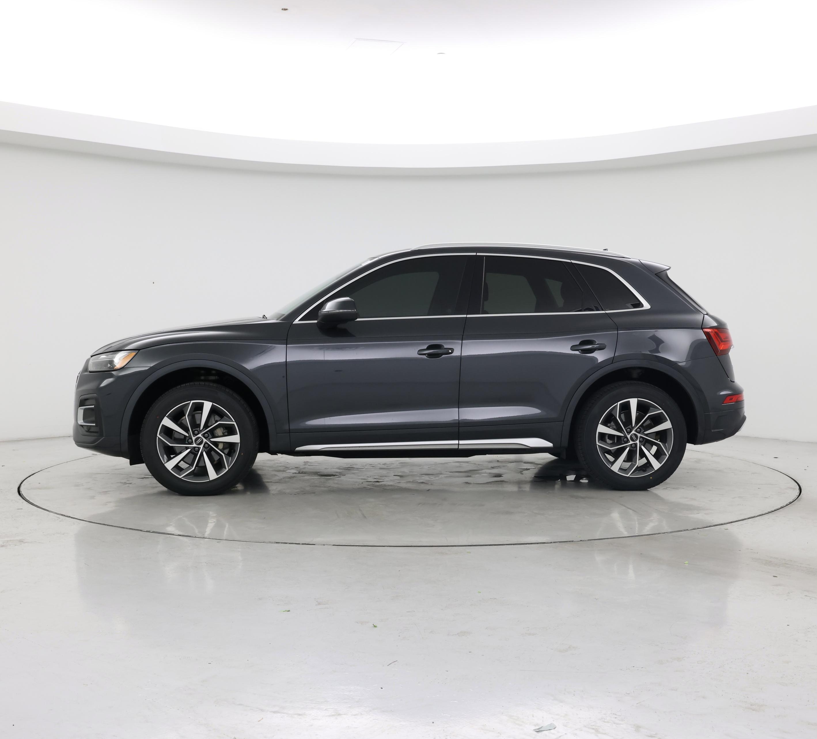 Thumbnail: 2021 Audi Q5 - 3