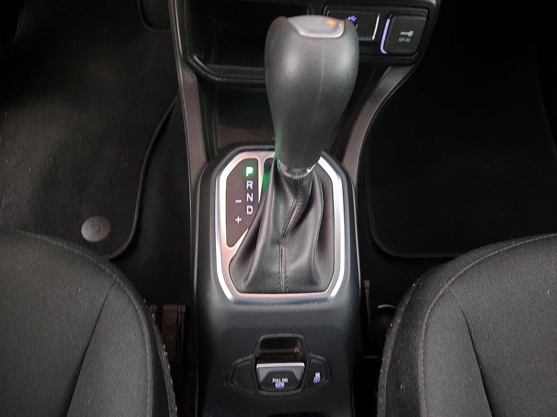 Thumbnail: 2020 Jeep Renegade - 17