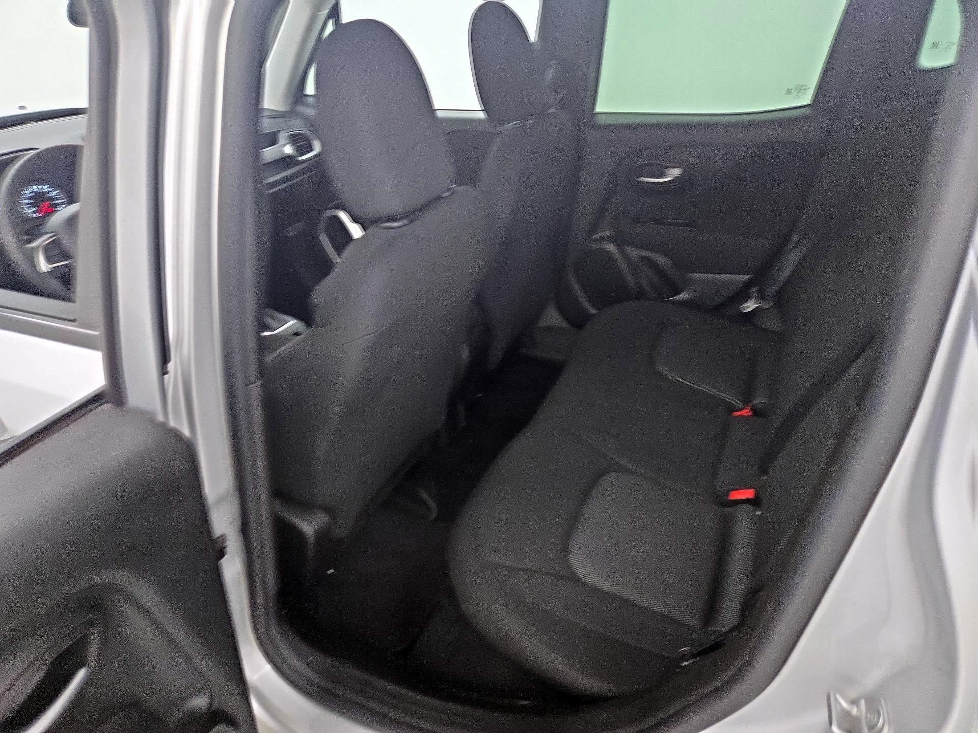 Thumbnail: 2020 Jeep Renegade - 19