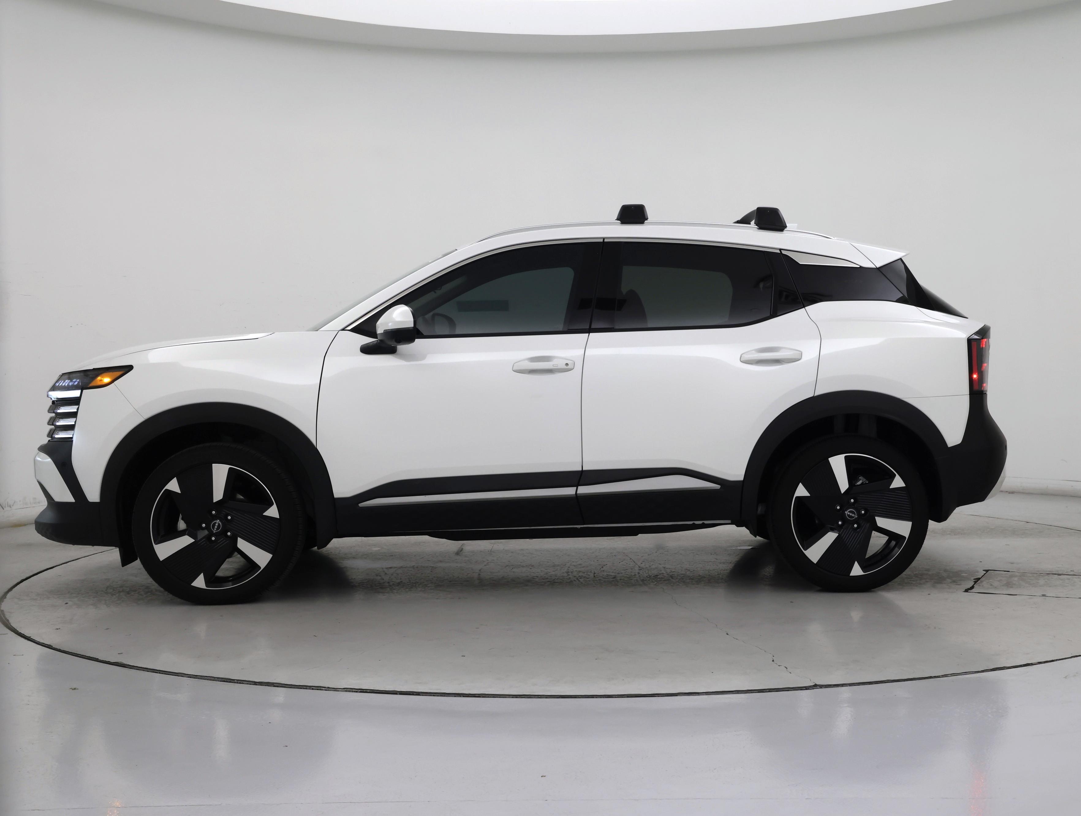 Thumbnail: 2025 Nissan Kicks - 3