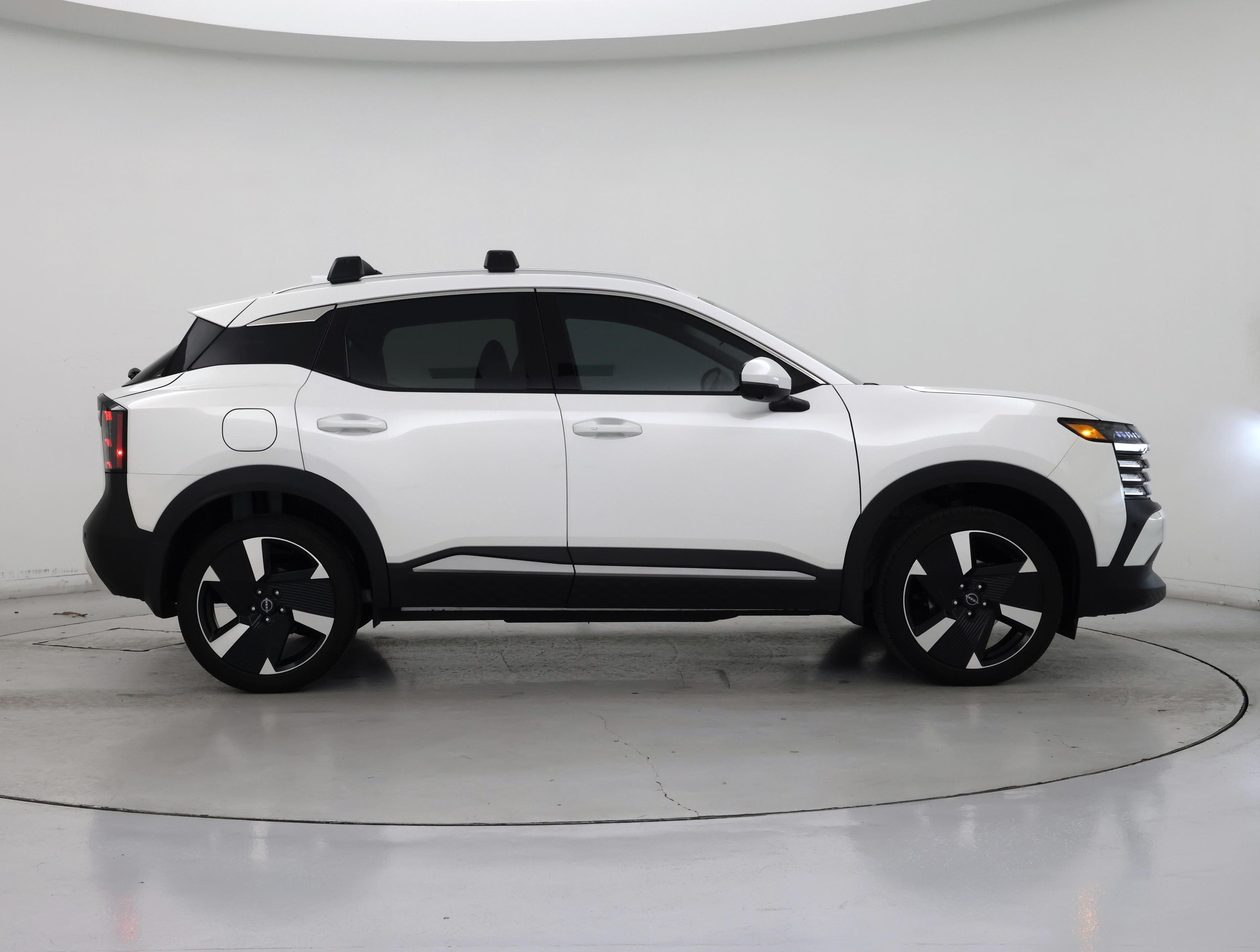 Thumbnail: 2025 Nissan Kicks - 7