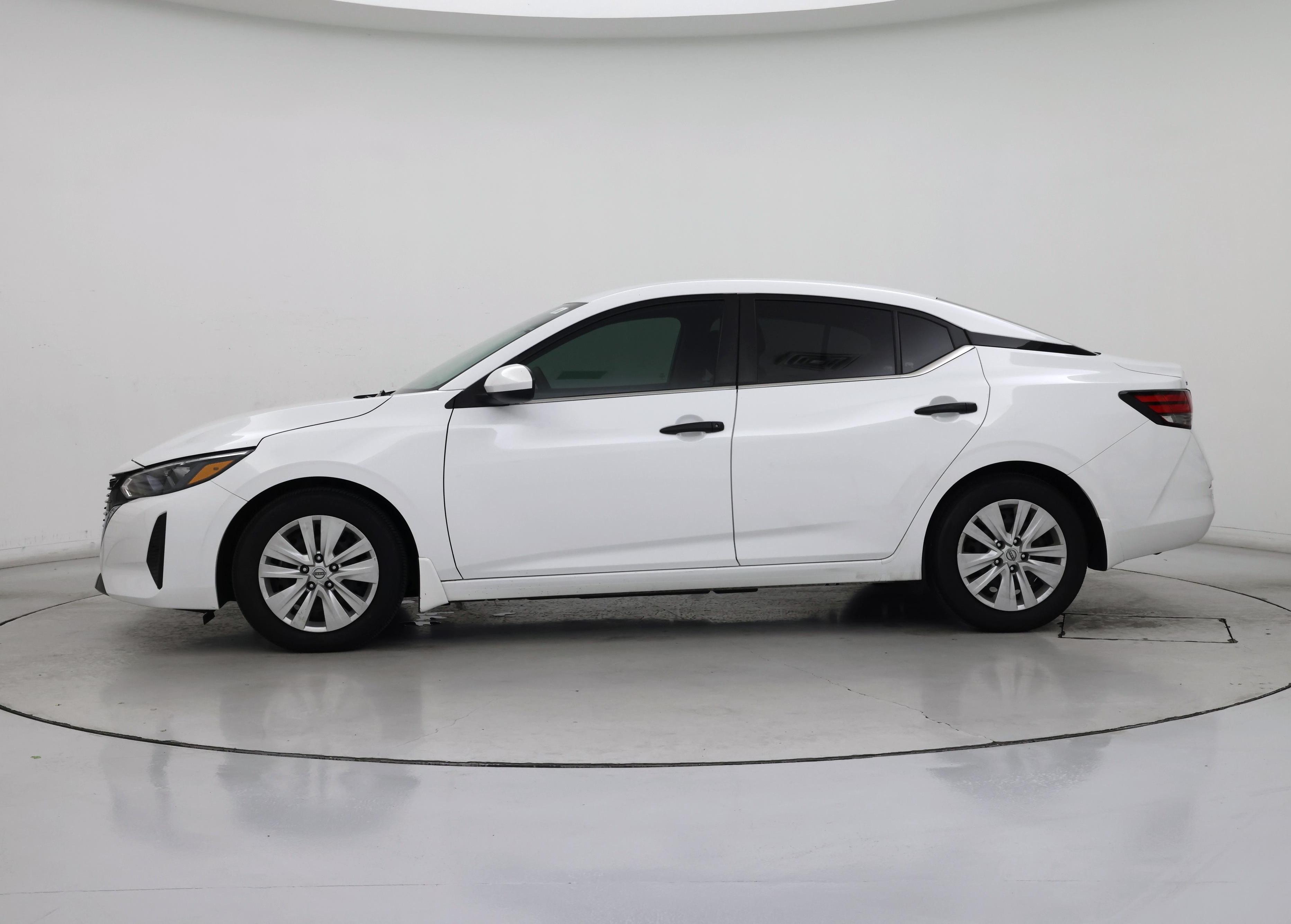 Thumbnail: 2024 Nissan Sentra - 3