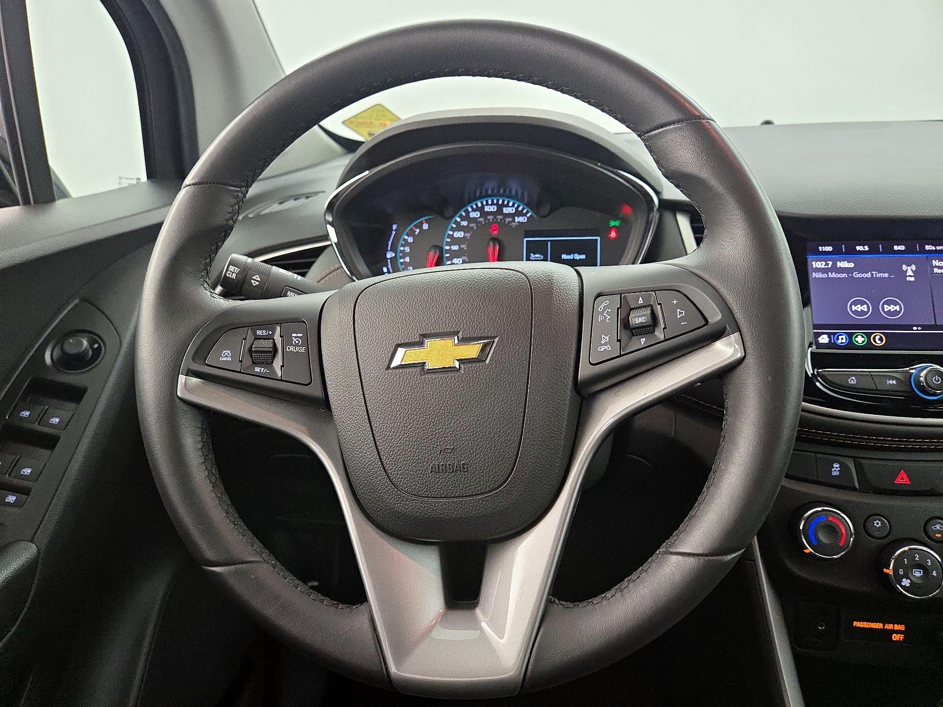 Thumbnail: 2022 Chevrolet Trax - 10