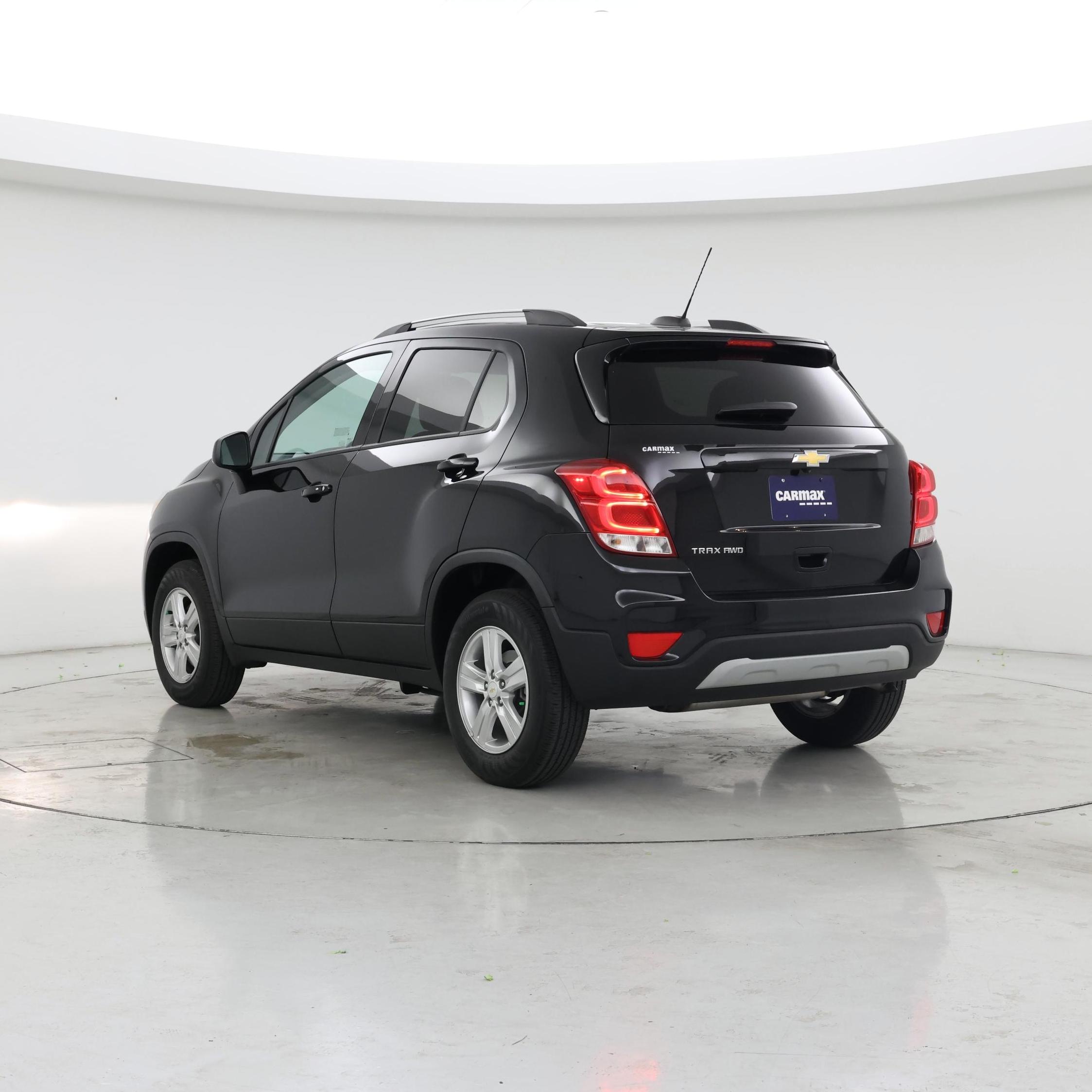 Thumbnail: 2022 Chevrolet Trax - 2