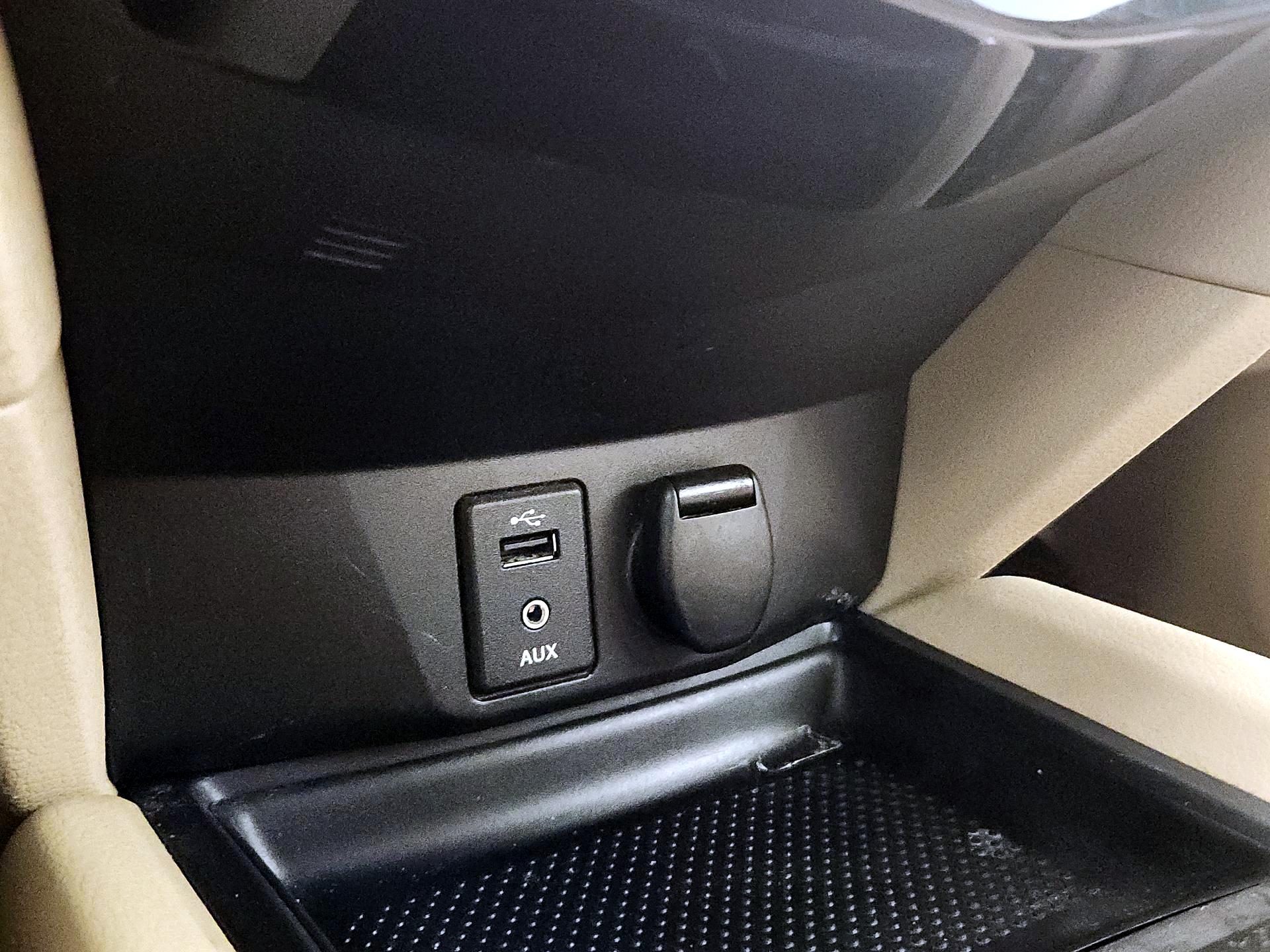 Thumbnail: 2015 Nissan Rogue - 18
