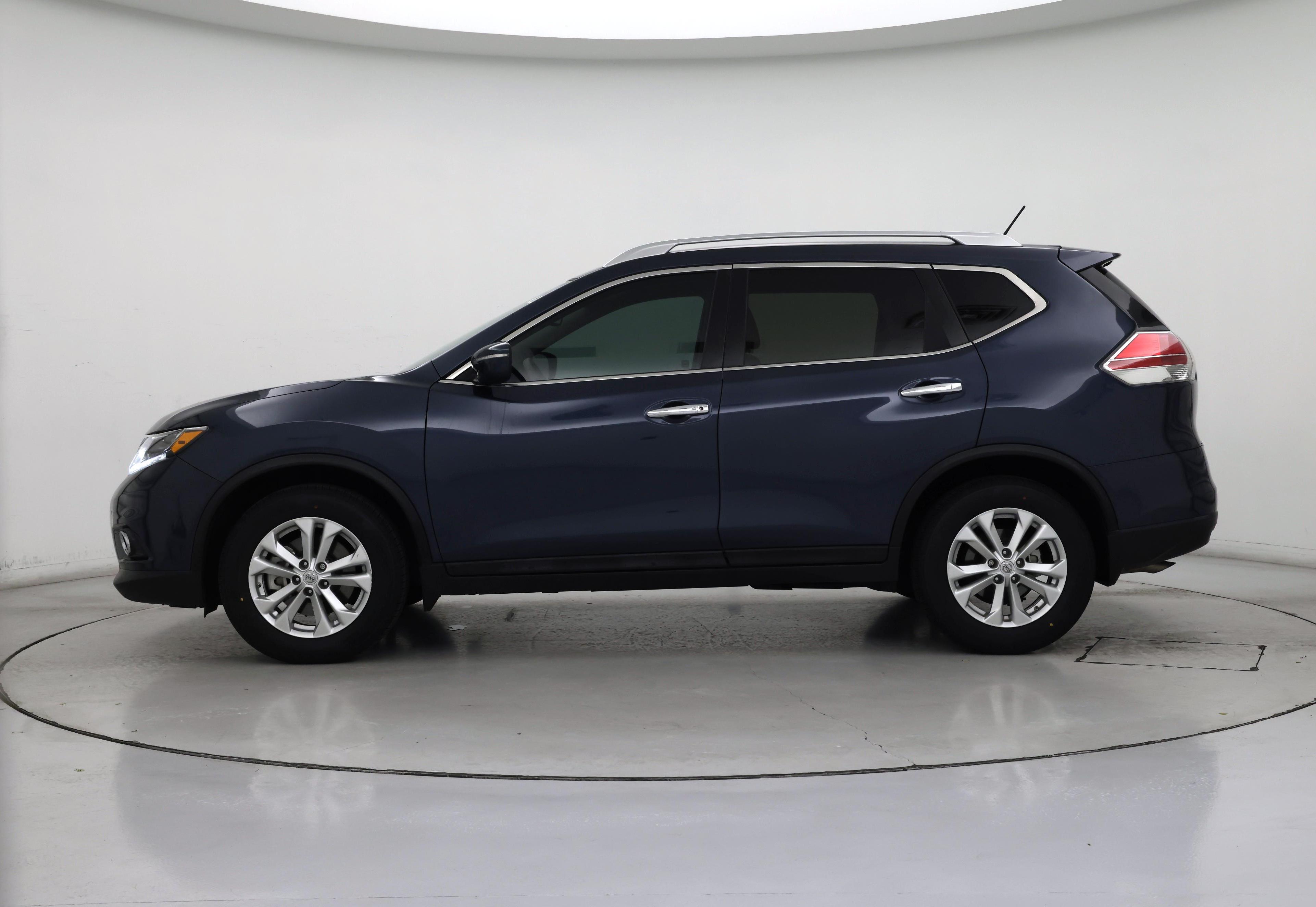 Thumbnail: 2015 Nissan Rogue - 3