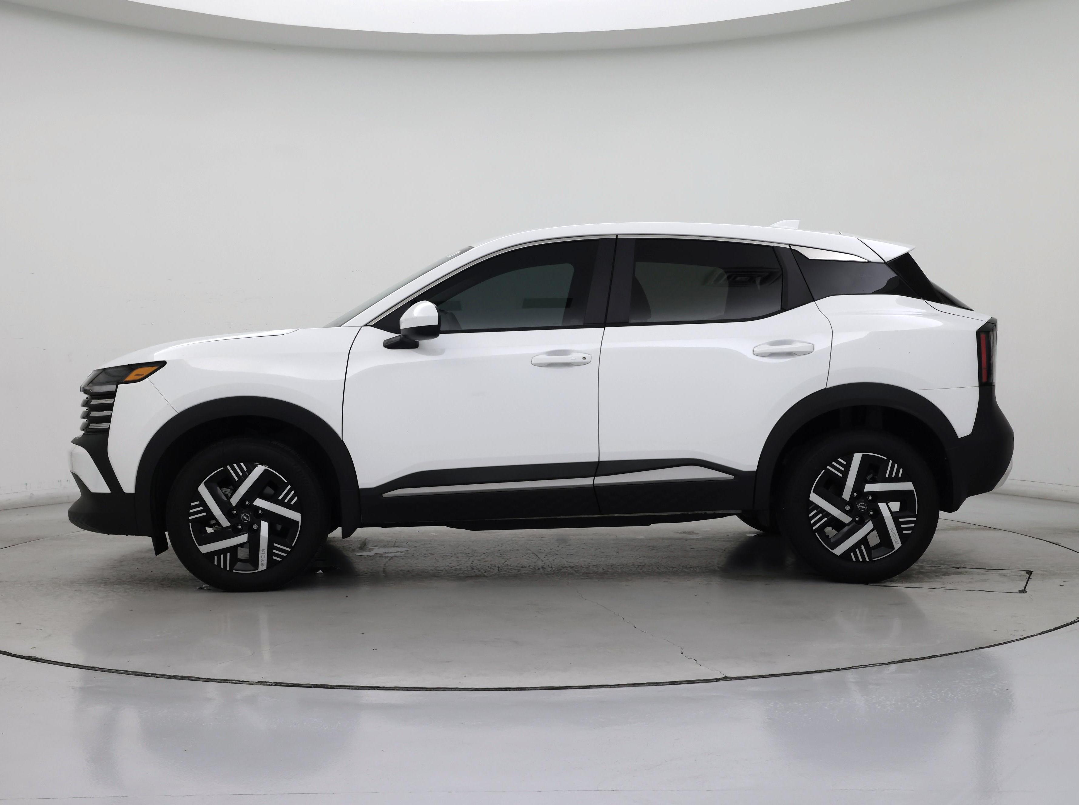 Thumbnail: 2025 Nissan Kicks - 3