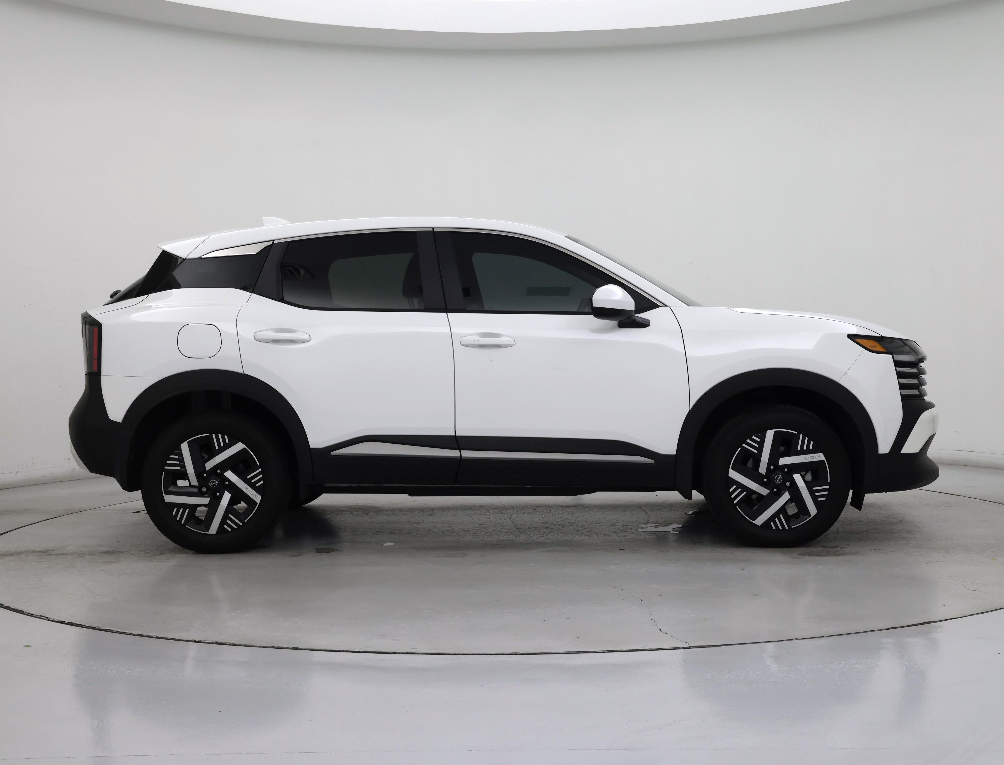 Thumbnail: 2025 Nissan Kicks - 7