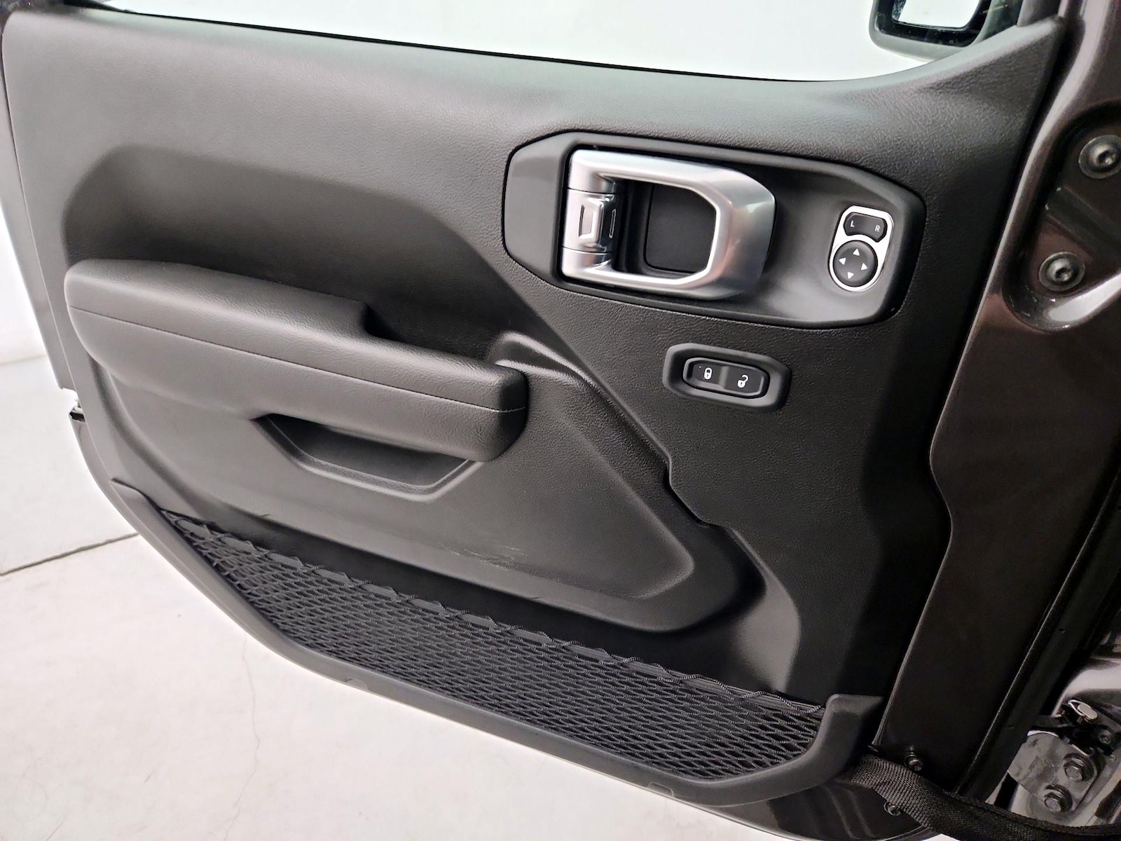 2026 Jeep Wrangler 4-Door Rubicon - Photo 13