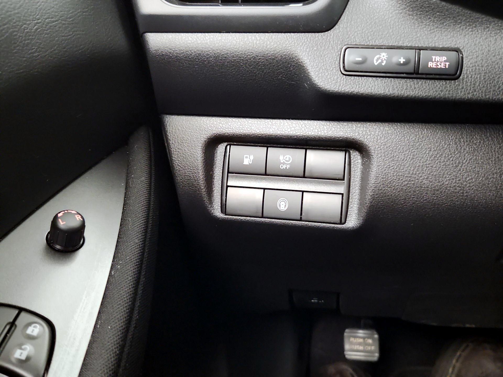 Thumbnail: 2024 Nissan Leaf - 13