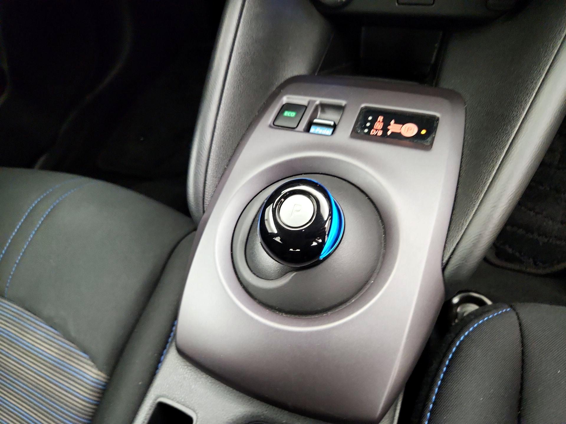 Thumbnail: 2024 Nissan Leaf - 17