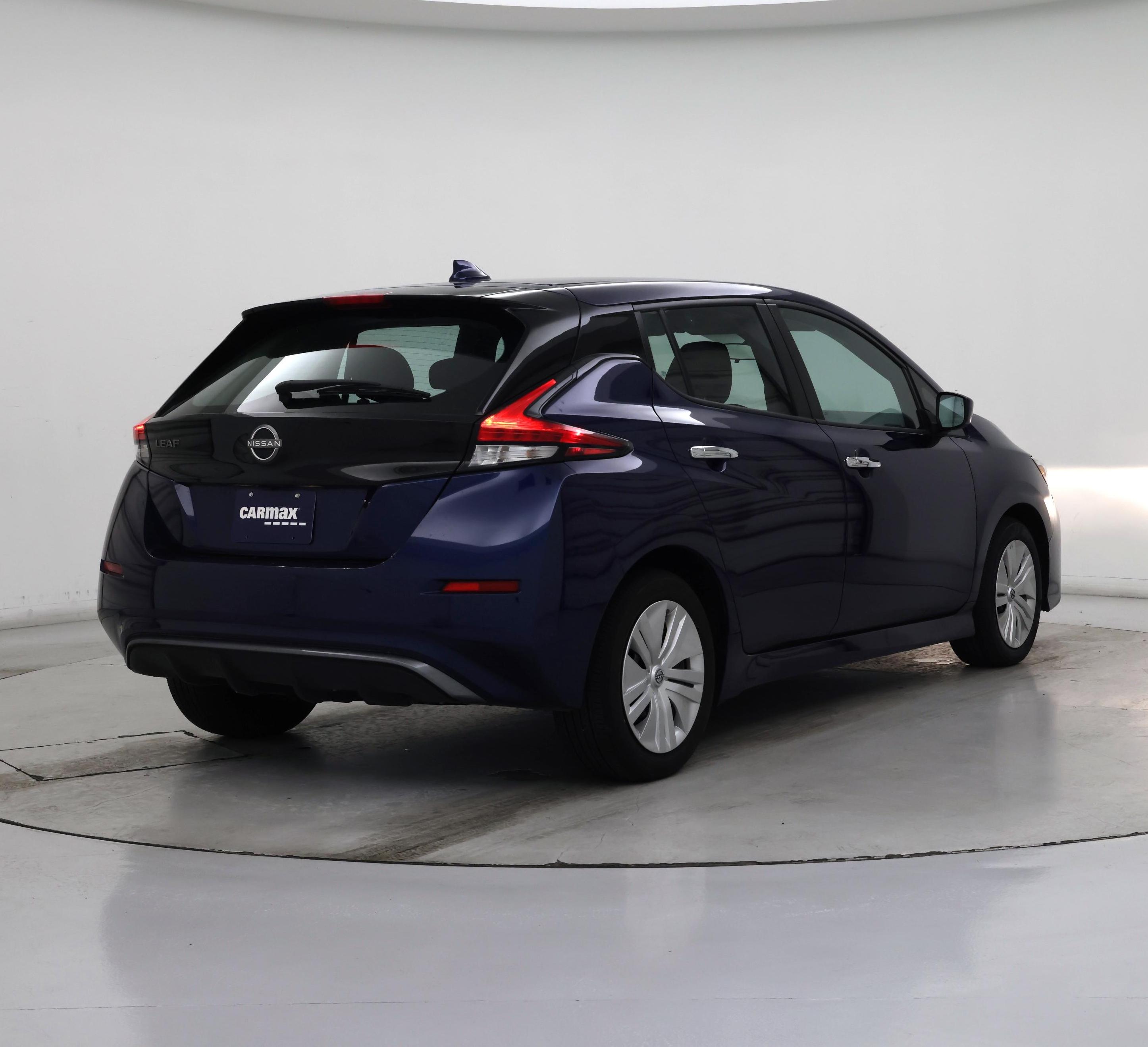 Thumbnail: 2024 Nissan Leaf - 8