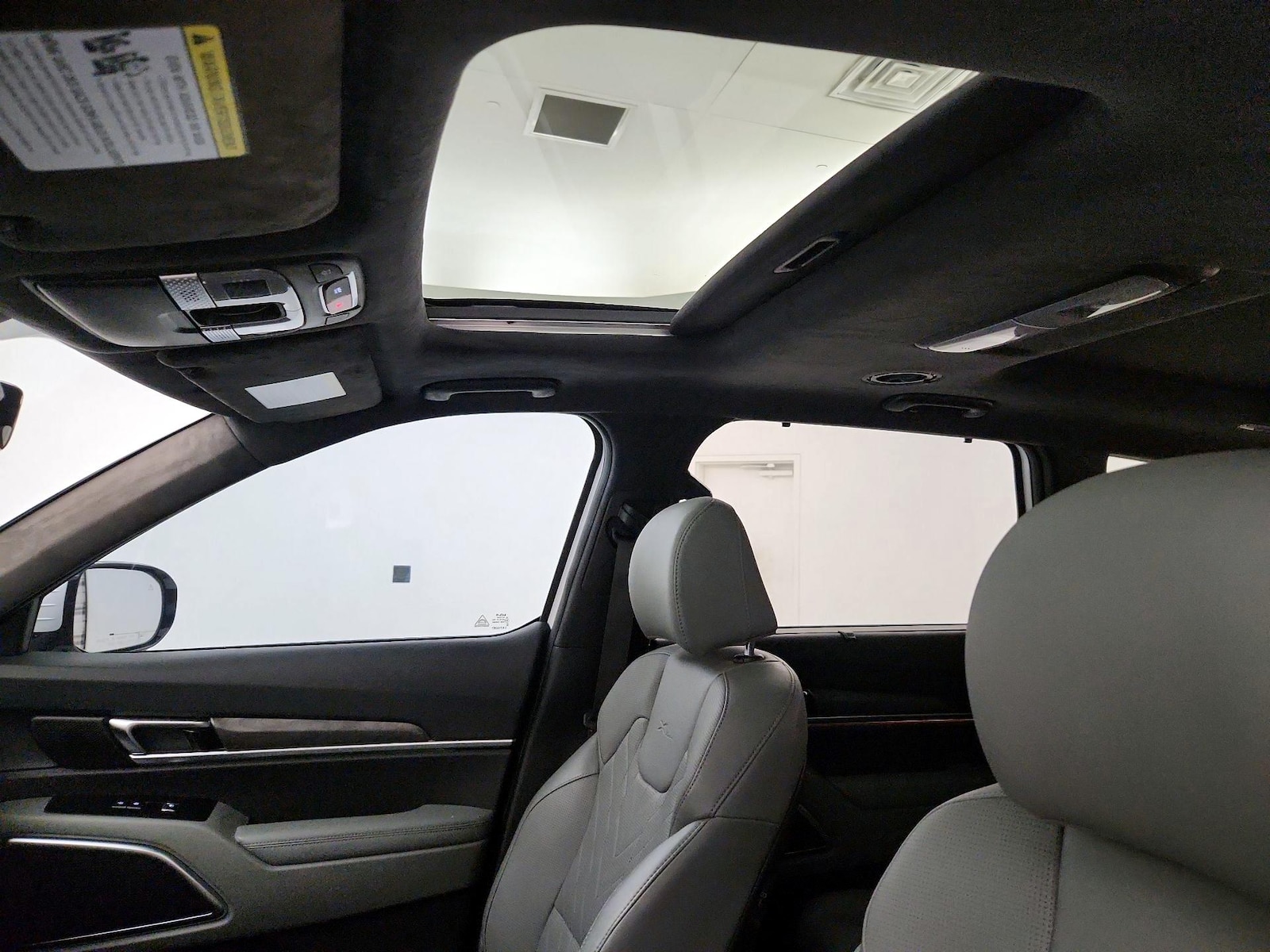 Sunroof(s) & Skylight(s)