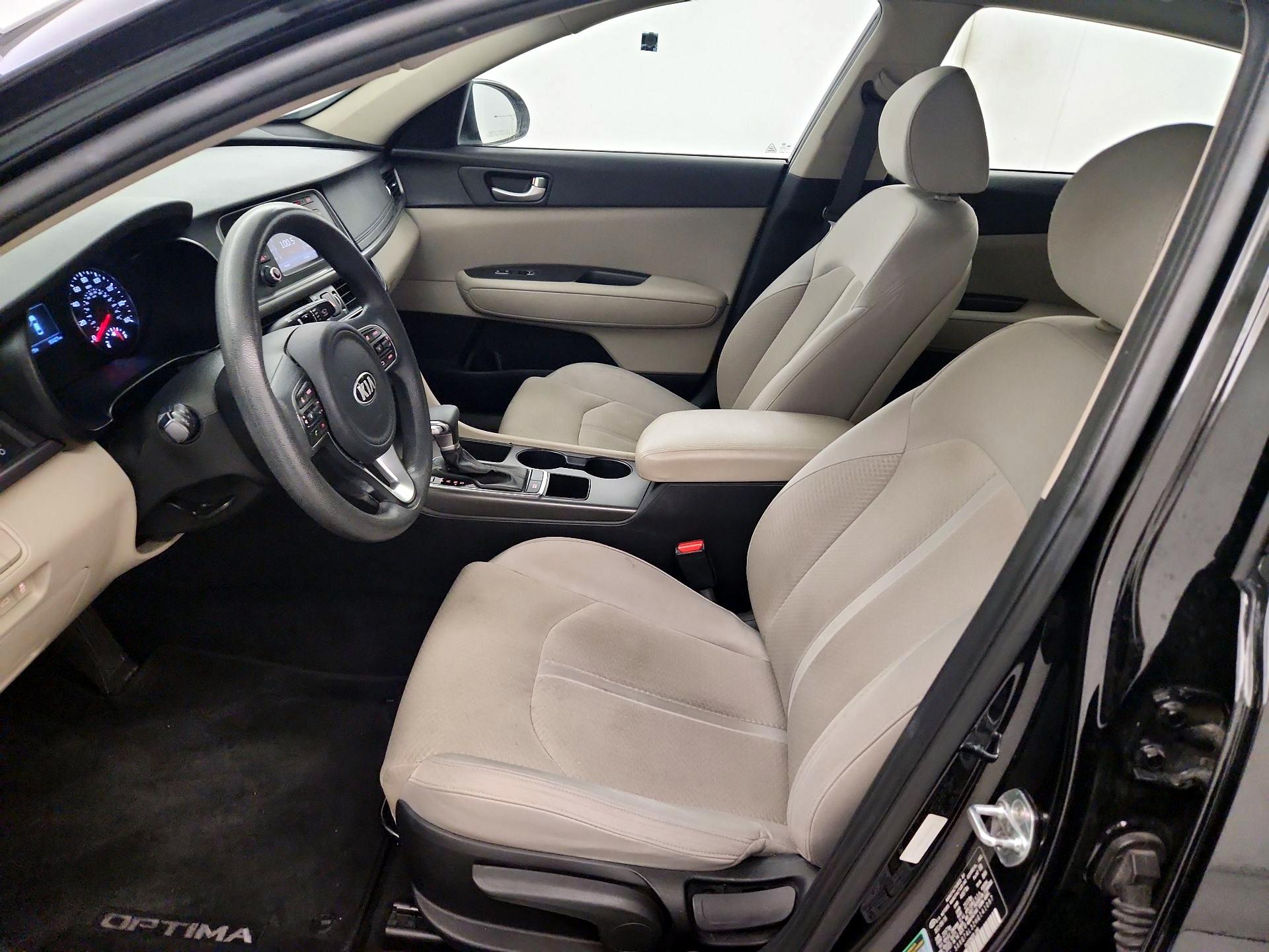 Thumbnail: 2017 Kia Optima - 11