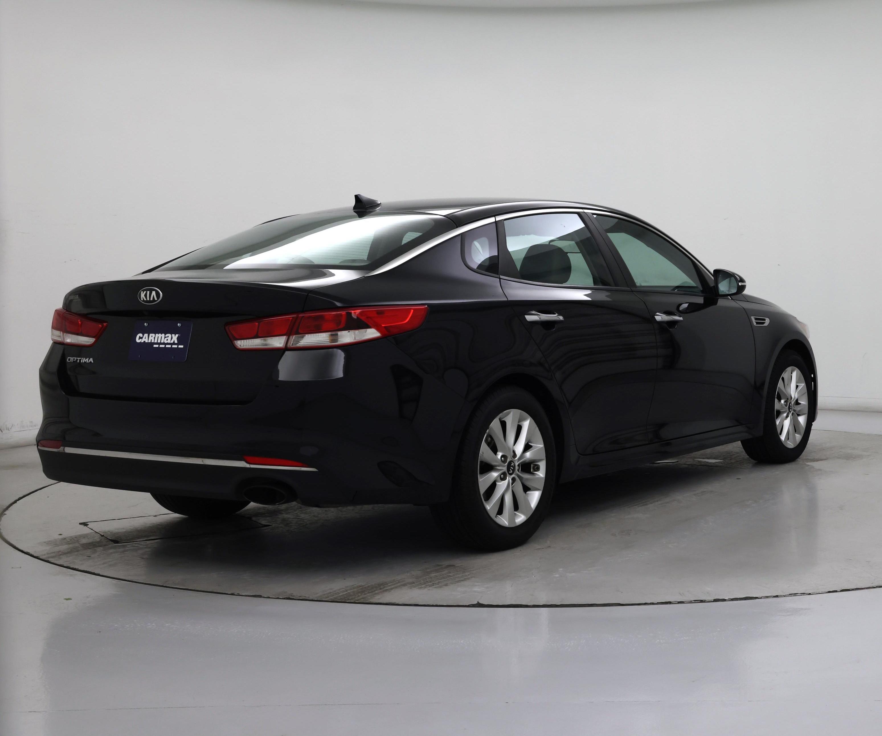 Thumbnail: 2017 Kia Optima - 8