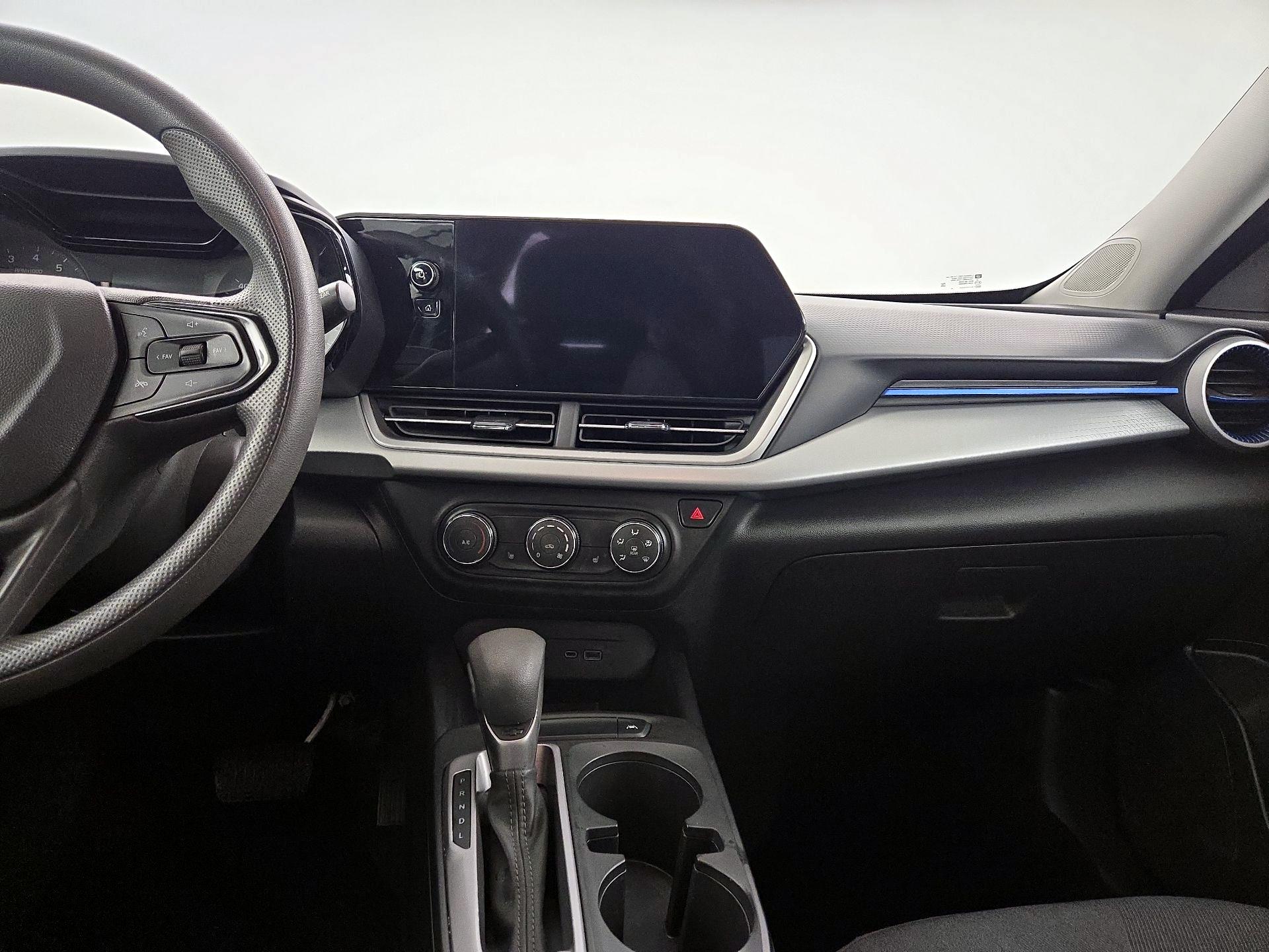 Thumbnail: 2025 Chevrolet Trax - 9