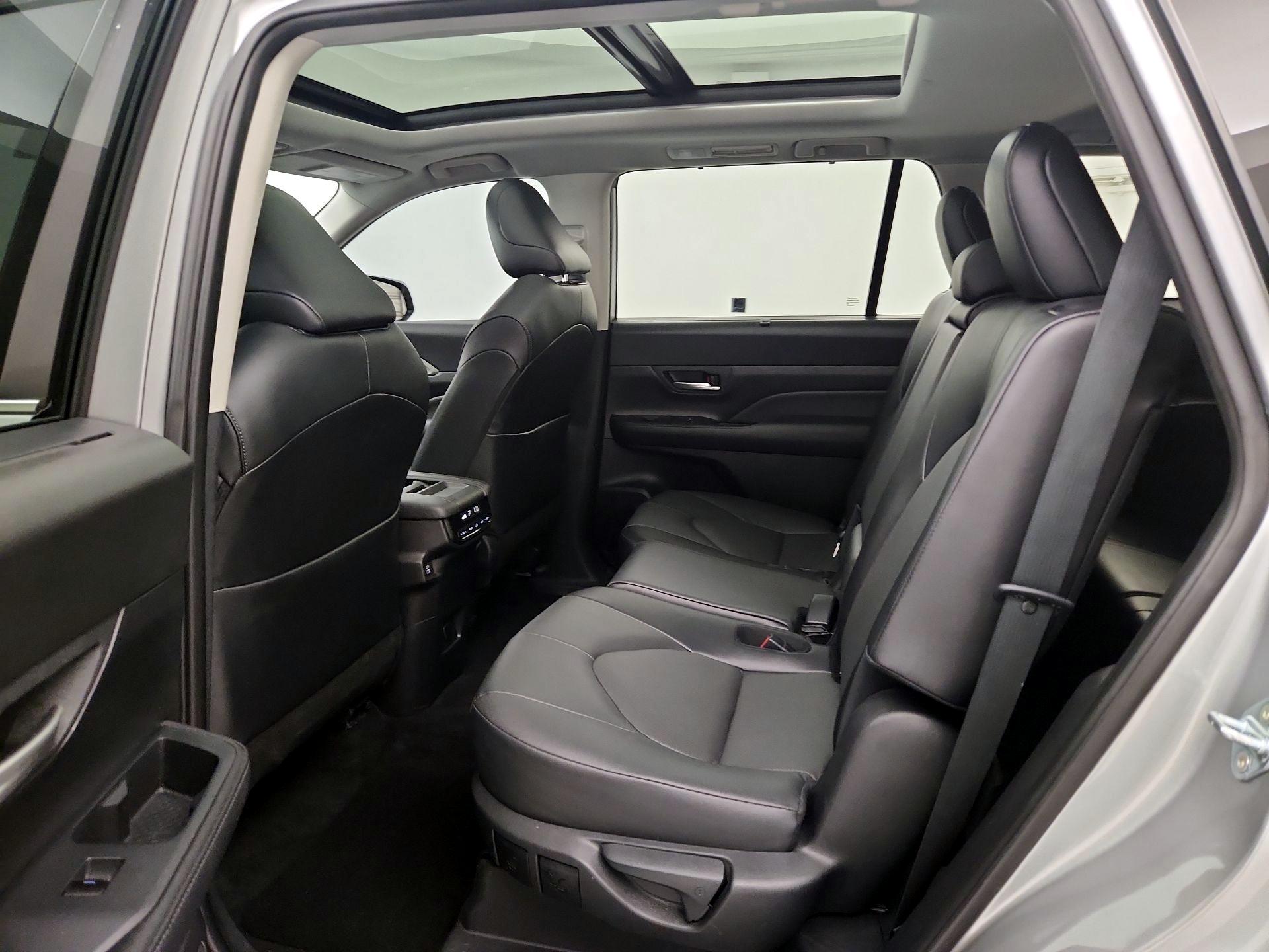 Thumbnail: 2025 Toyota Grand Highlander - 20