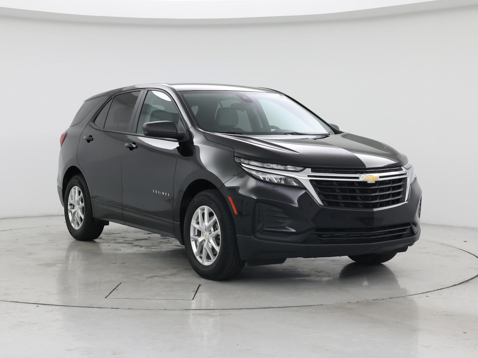 2022 Chevrolet Equinox LS - Photo 2