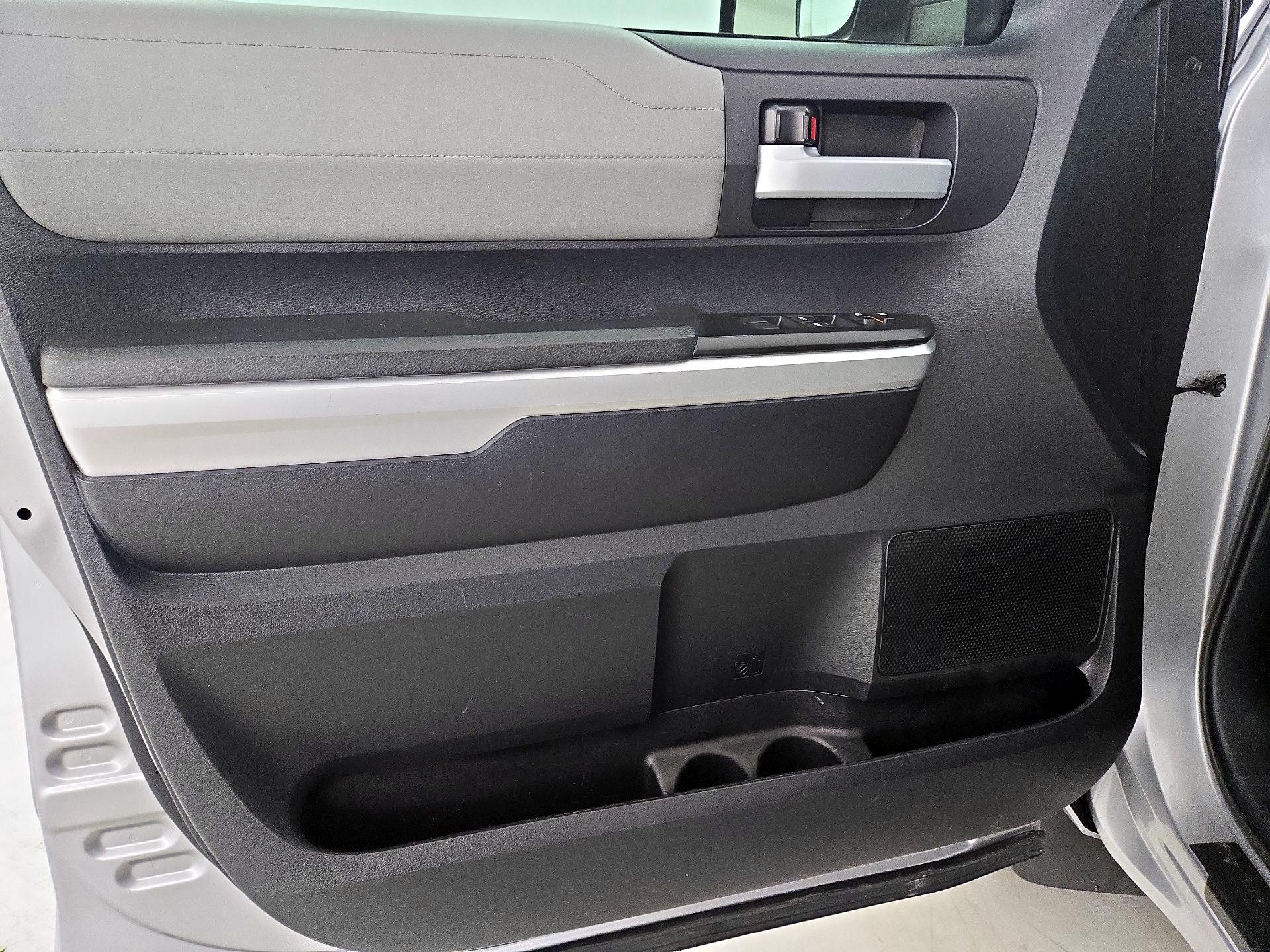 Thumbnail: 2014 Toyota Tundra - 12