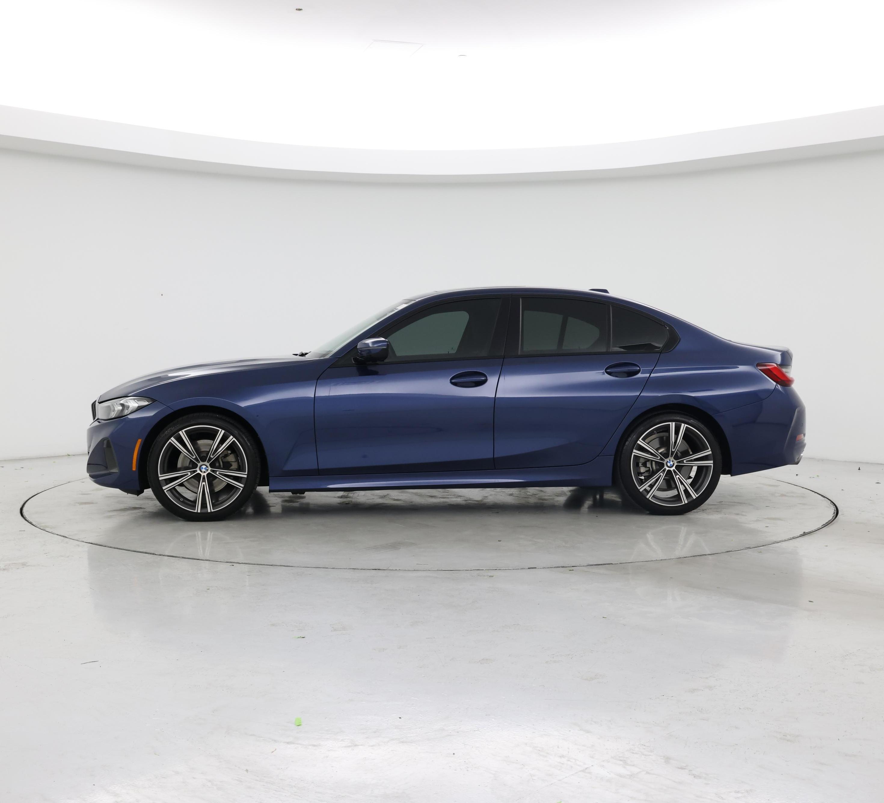 Thumbnail: 2023 BMW 3 Series - 3
