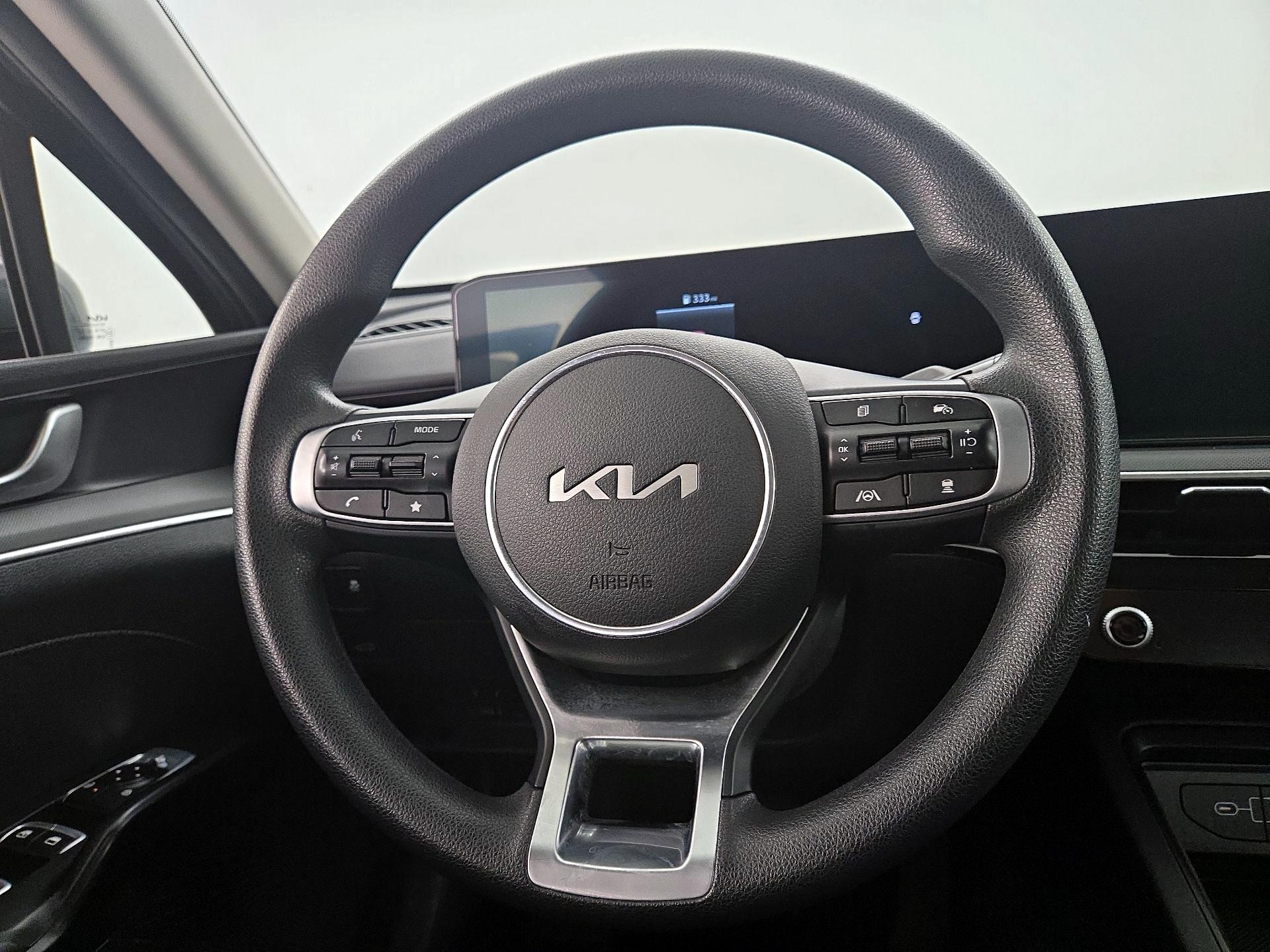 Thumbnail: 2025 Kia K5 - 10