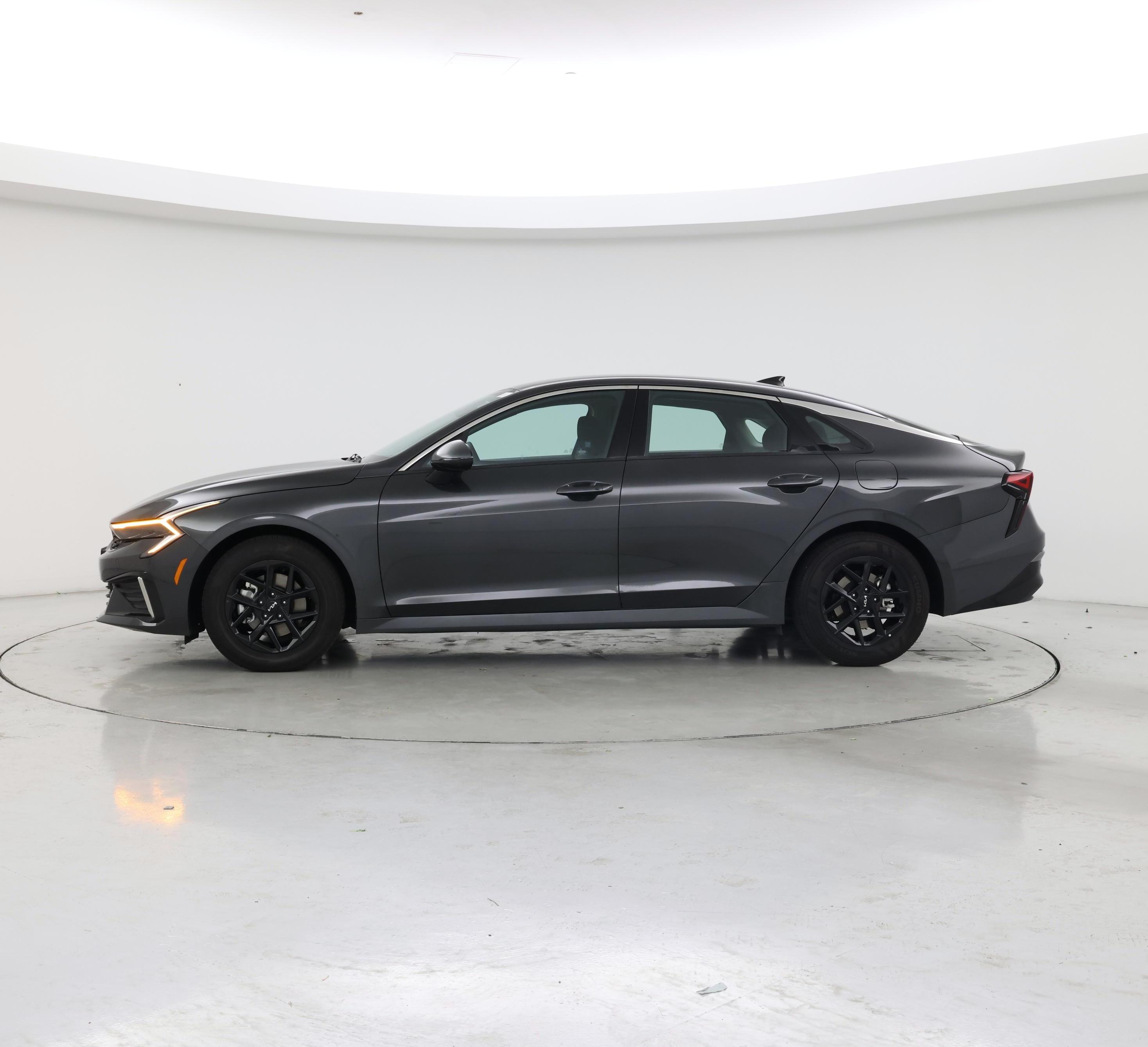 Thumbnail: 2025 Kia K5 - 3