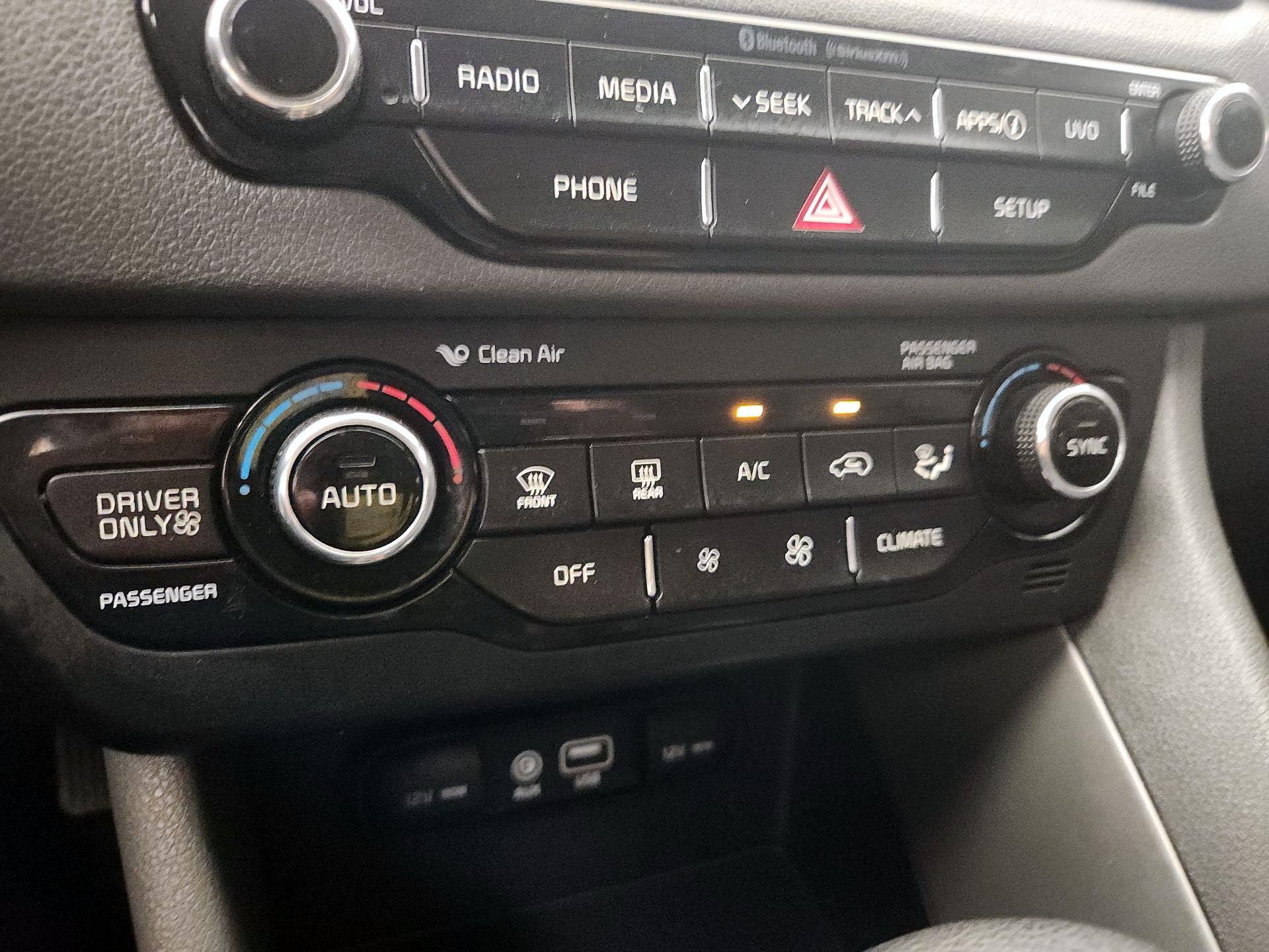 Thumbnail: 2018 Kia Niro - 16