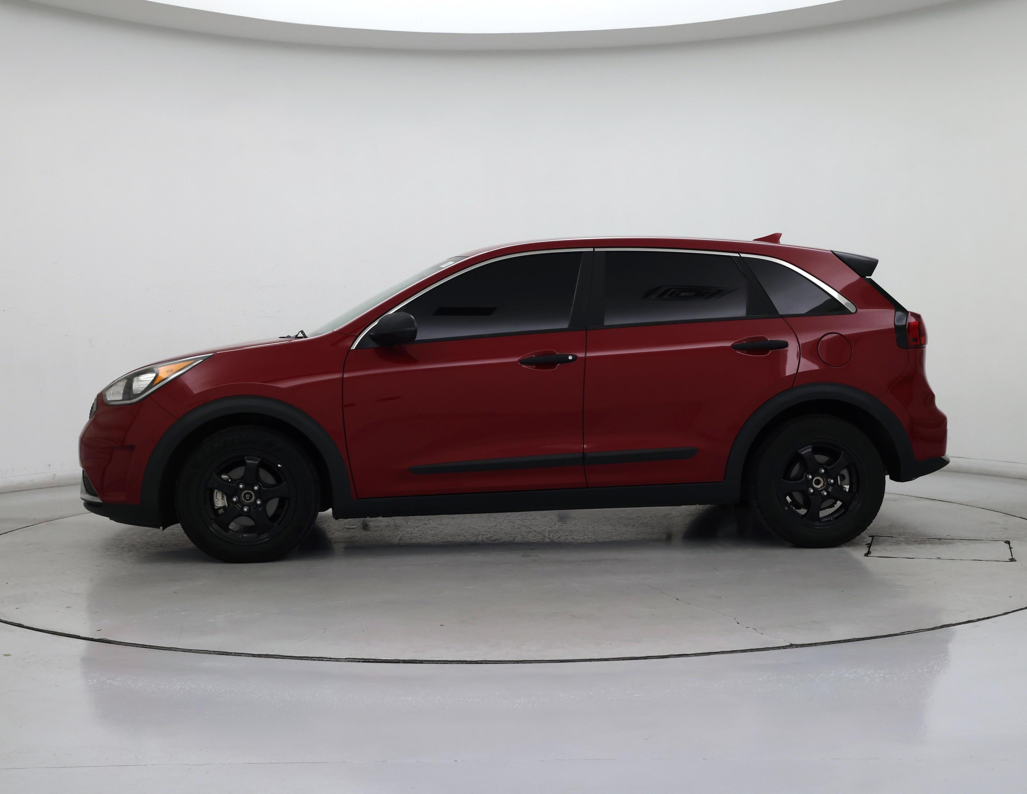 Thumbnail: 2018 Kia Niro - 3