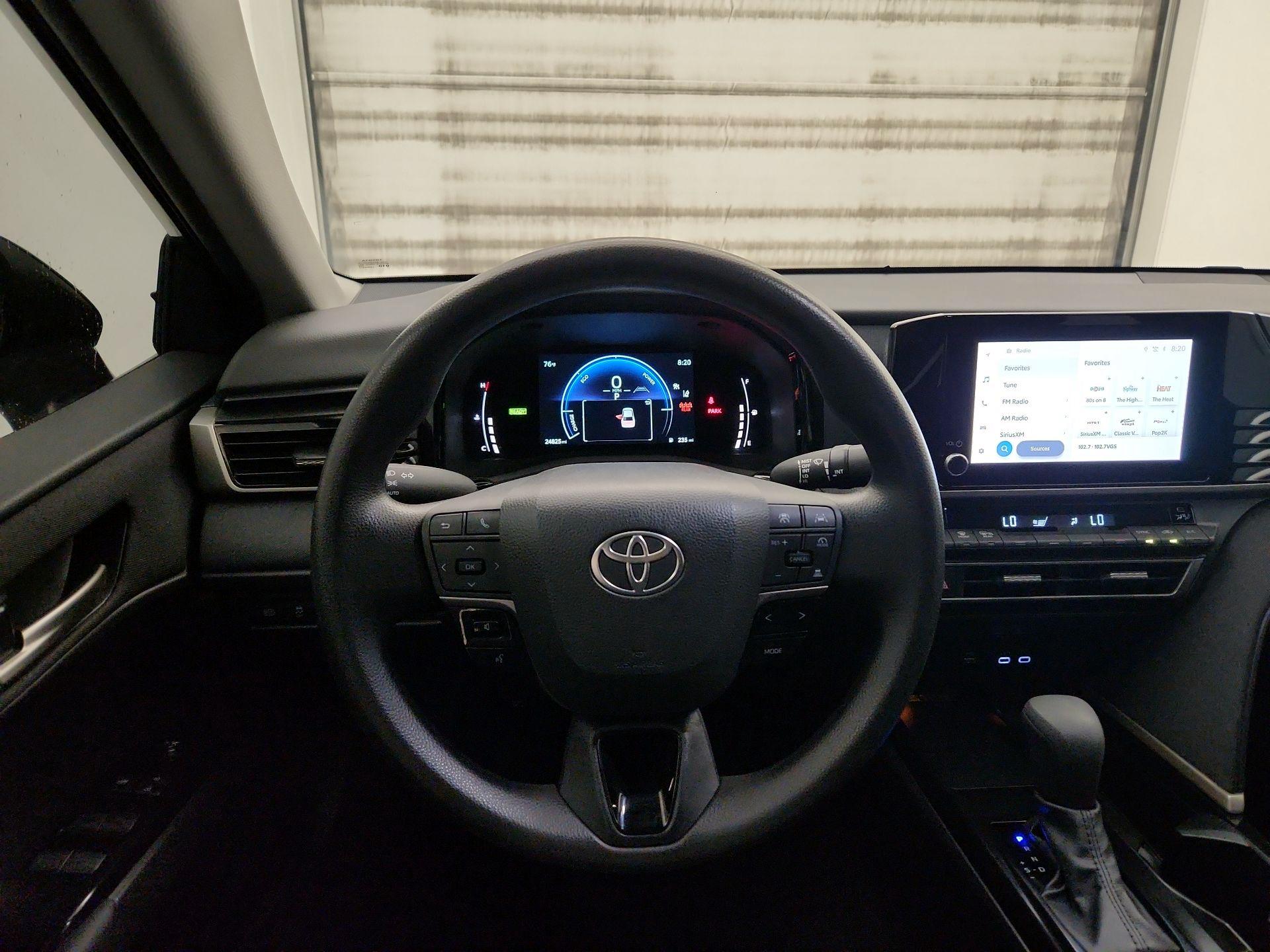 Thumbnail: 2025 Toyota Camry - 10