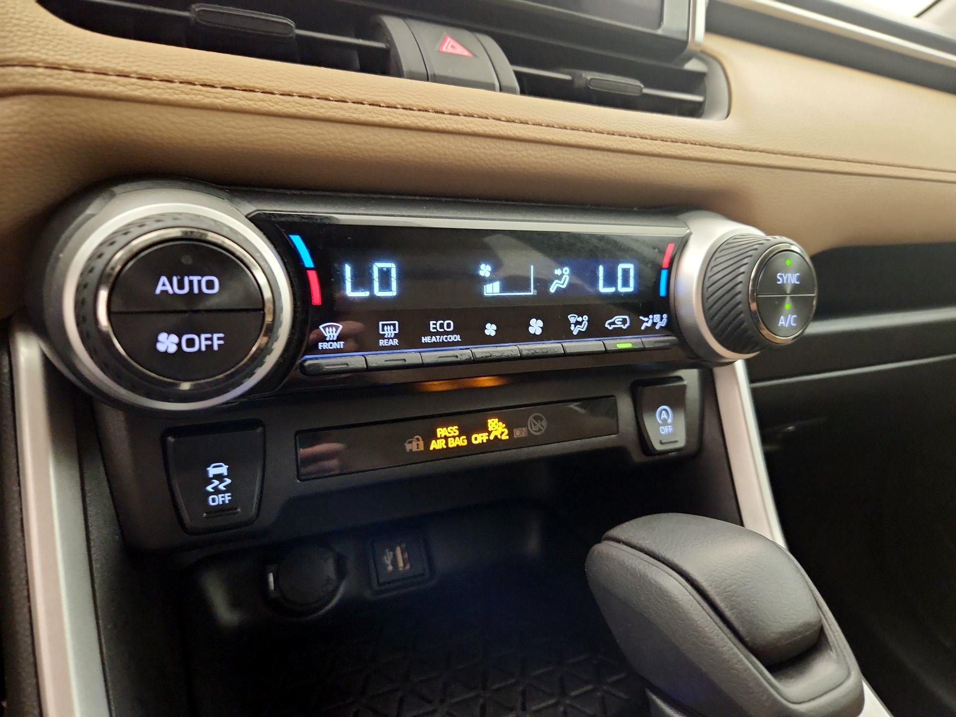 Thumbnail: 2024 Toyota RAV4 - 16