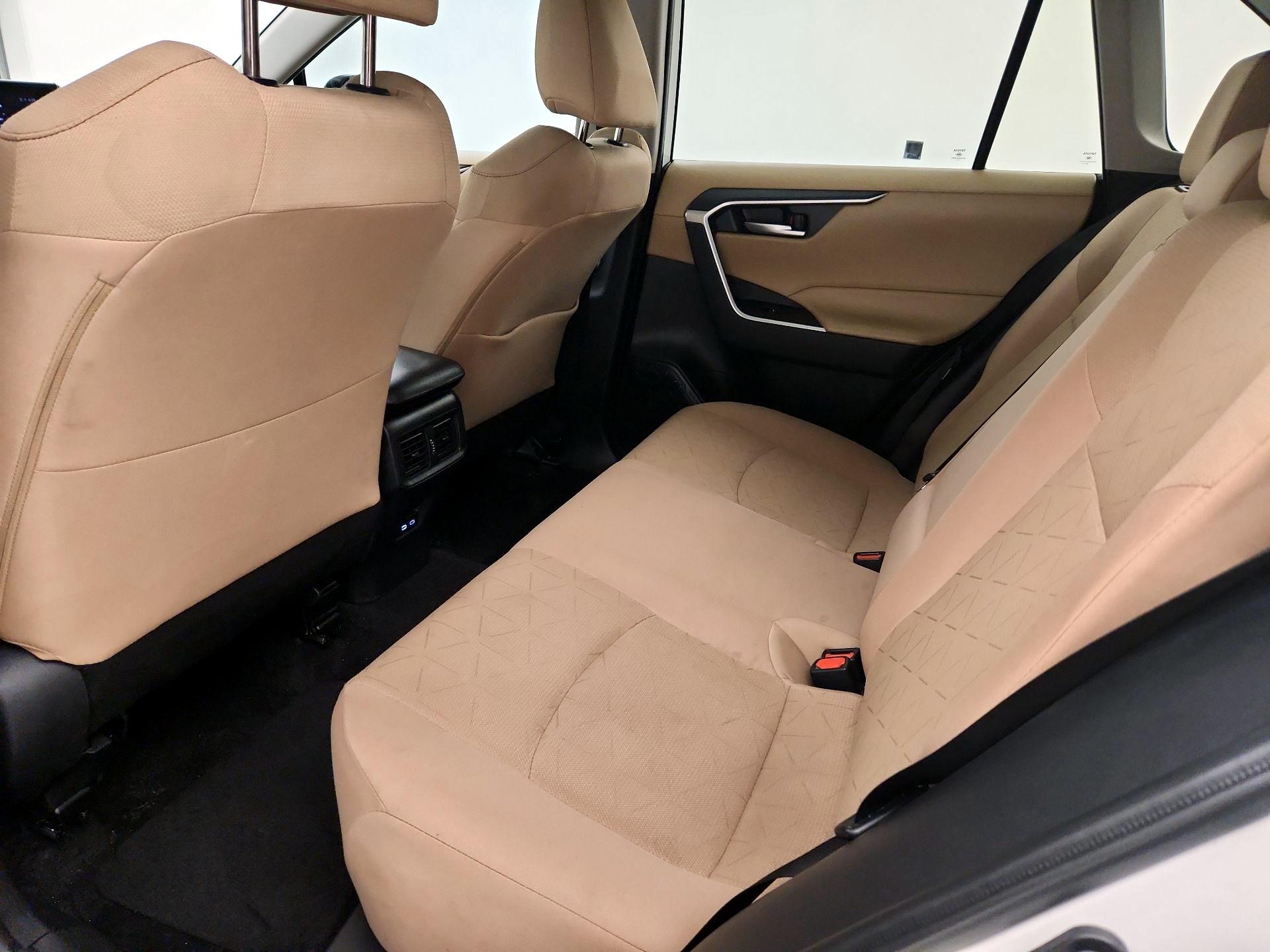 Thumbnail: 2024 Toyota RAV4 - 19