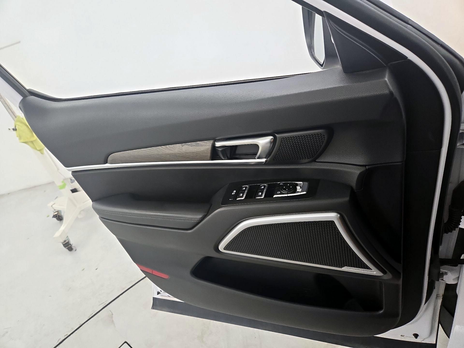 Thumbnail: 2022 Kia Telluride - 12