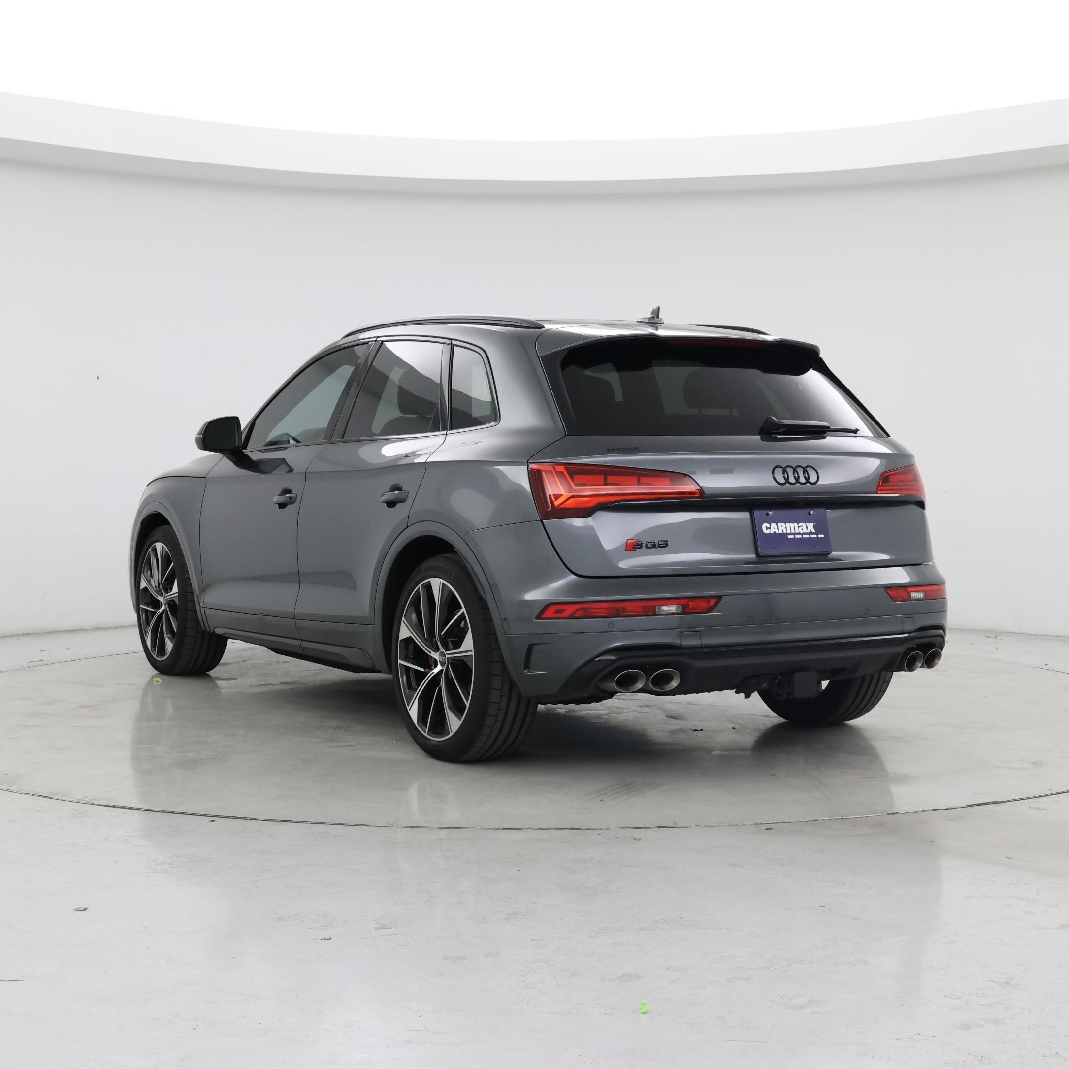 Thumbnail: 2024 Audi SQ5 - 2