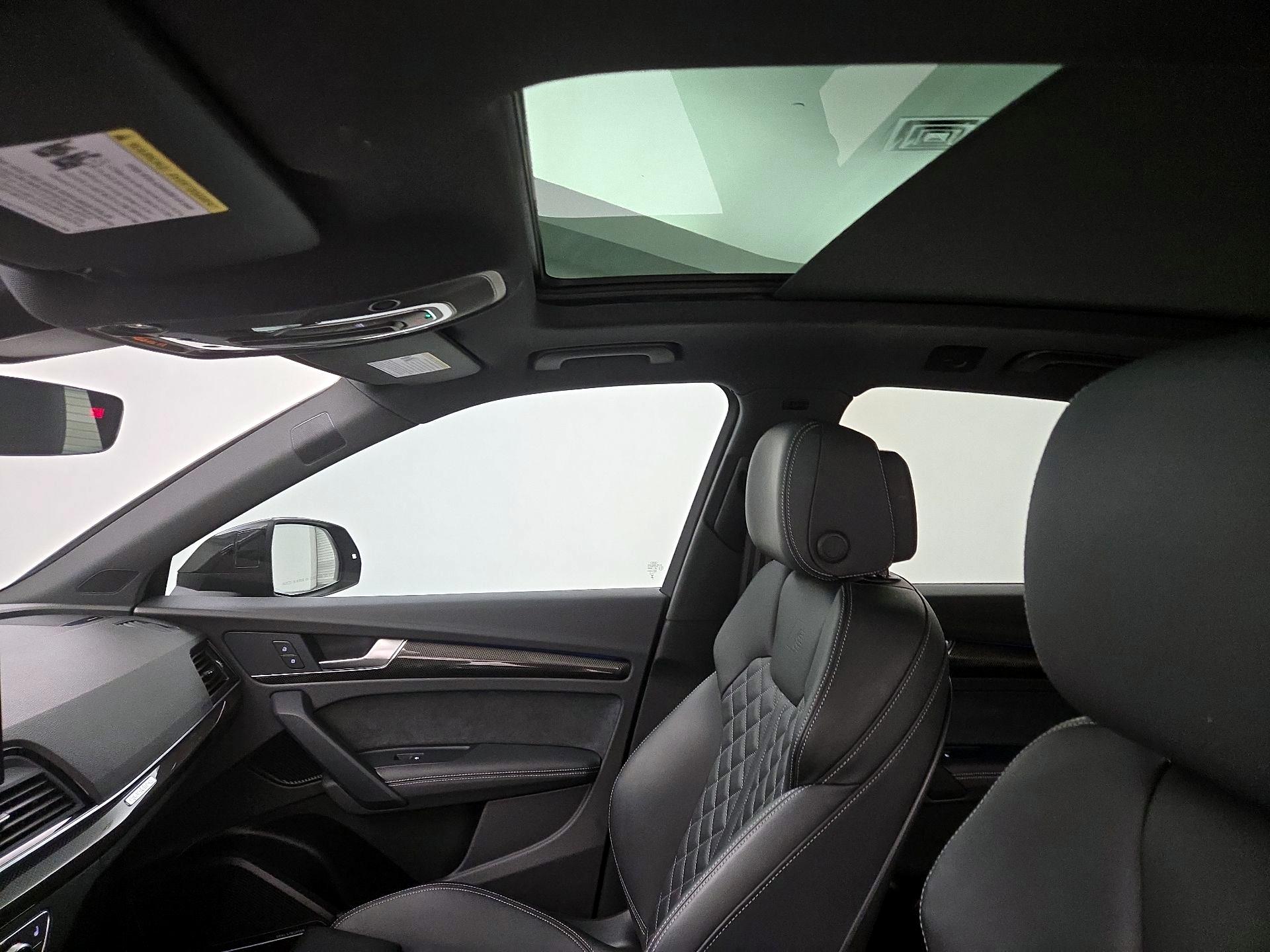 Thumbnail: 2024 Audi SQ5 - 20