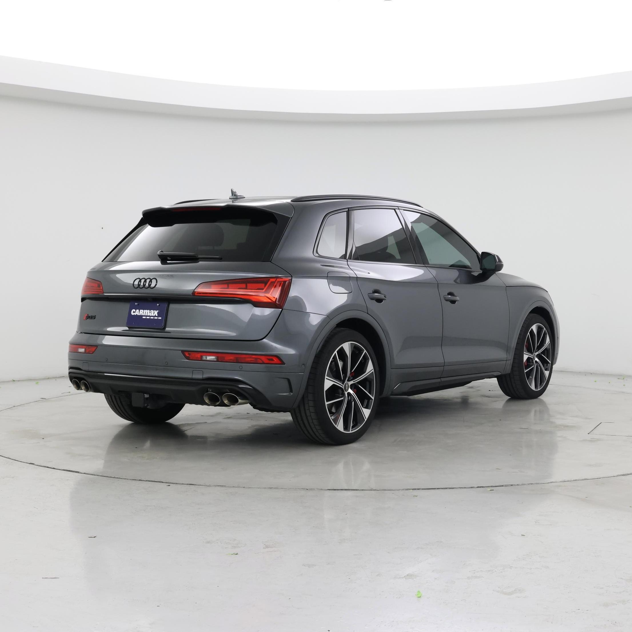 Thumbnail: 2024 Audi SQ5 - 8