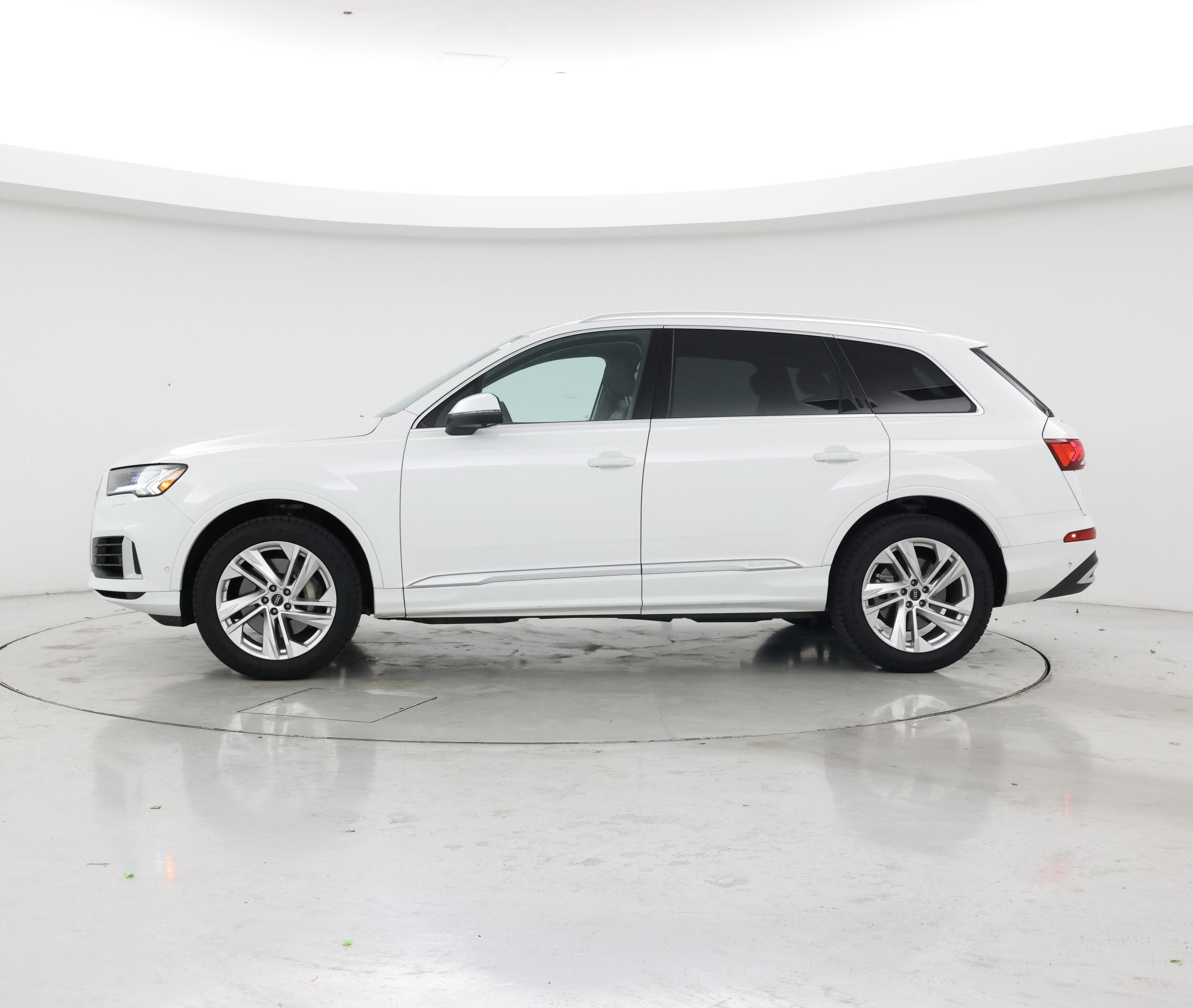 Thumbnail: 2024 Audi Q7 - 3