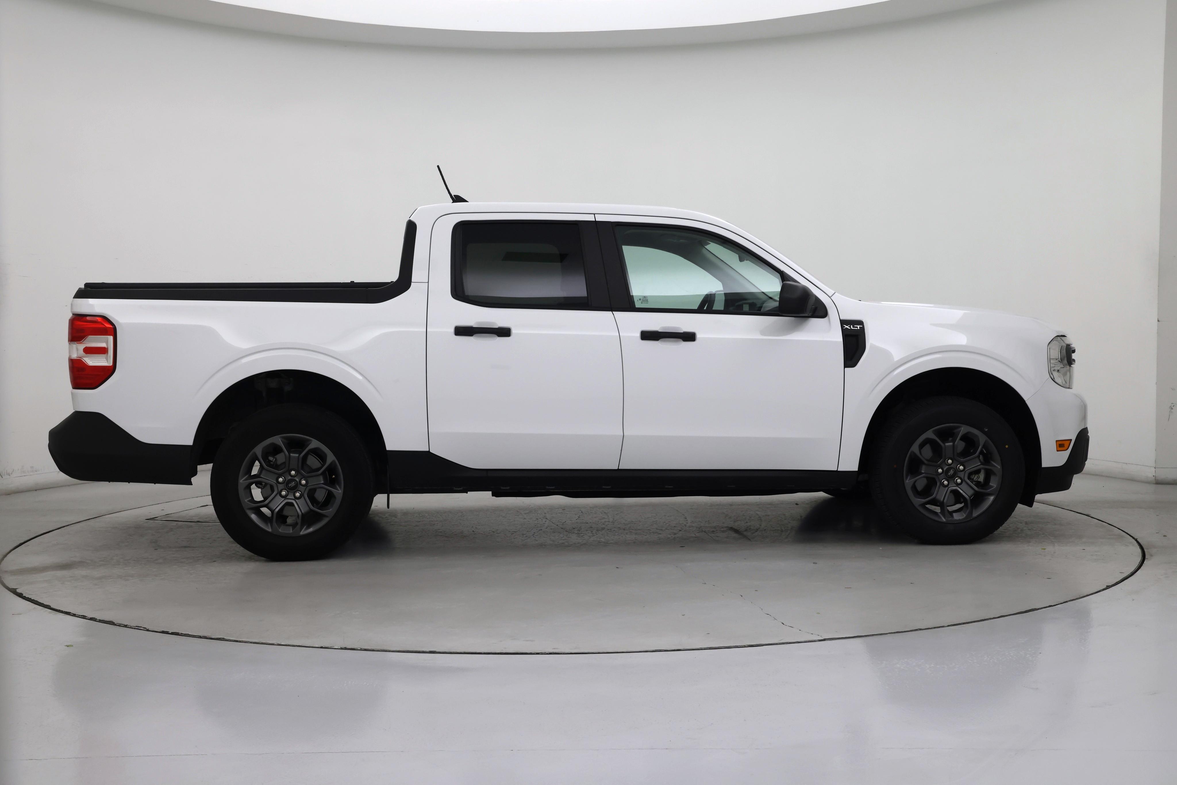 Thumbnail: 2023 Ford Maverick - 7