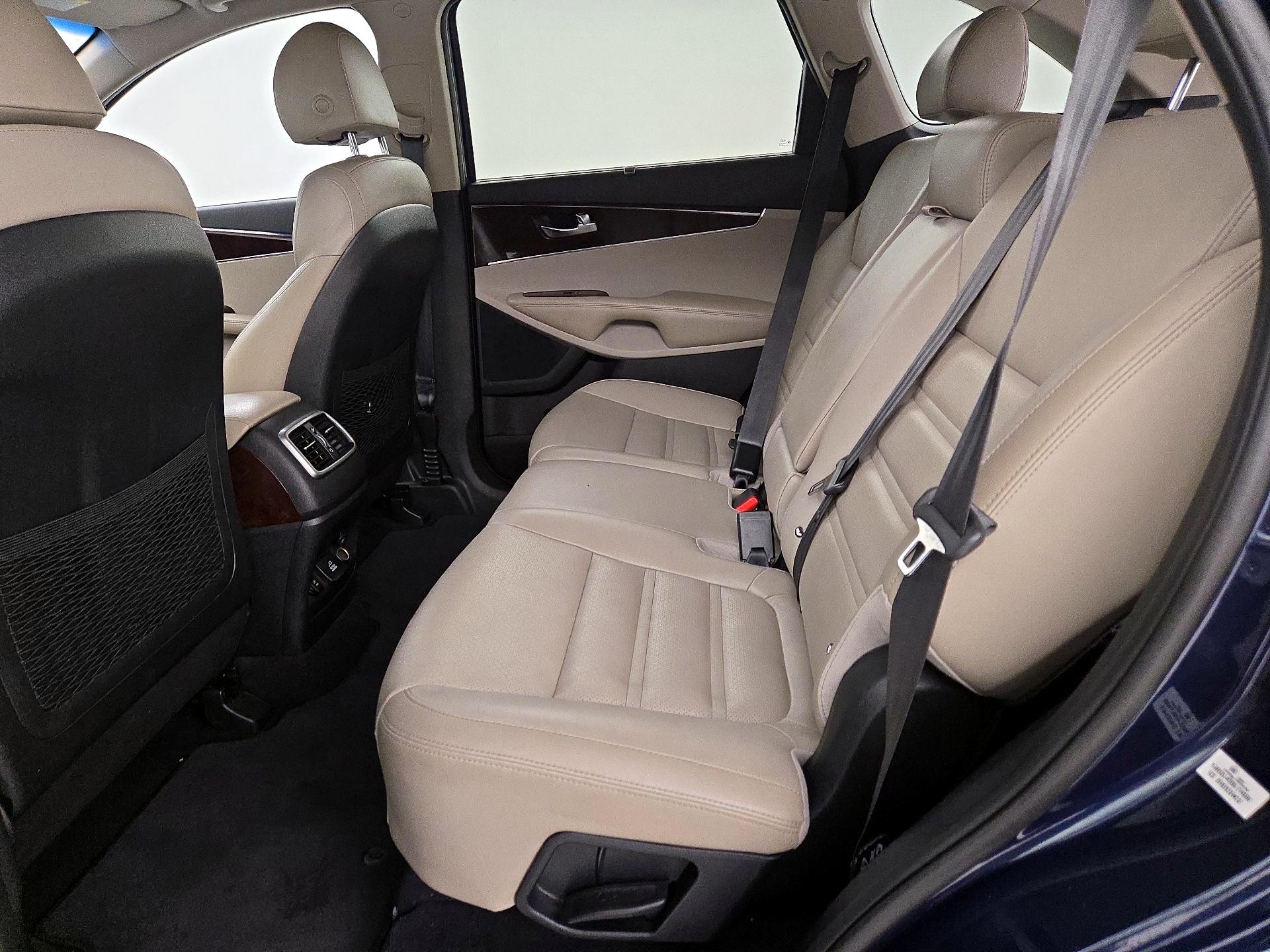 Thumbnail: 2018 Kia Sorento - 20