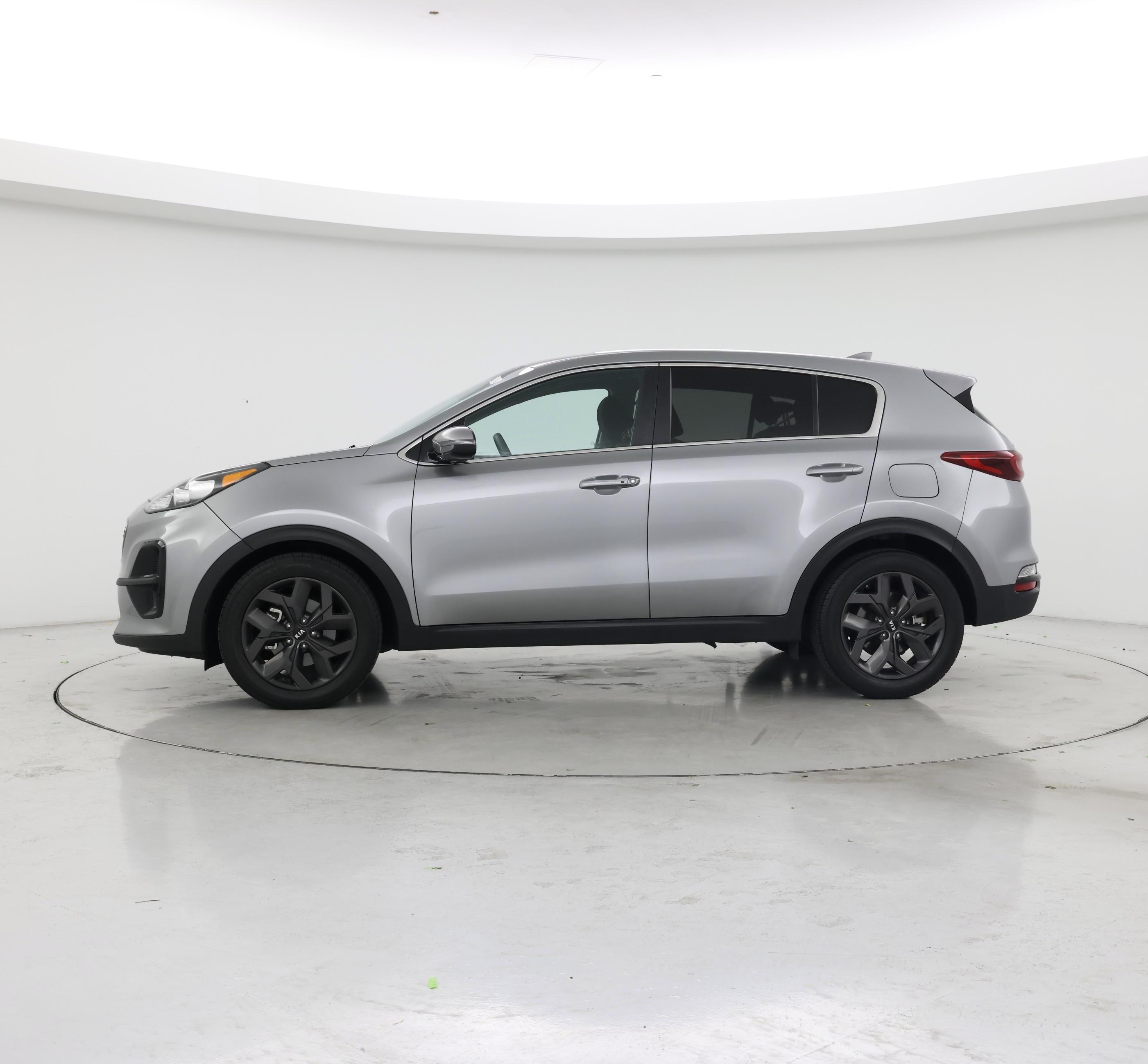 Thumbnail: 2022 Kia Sportage - 3